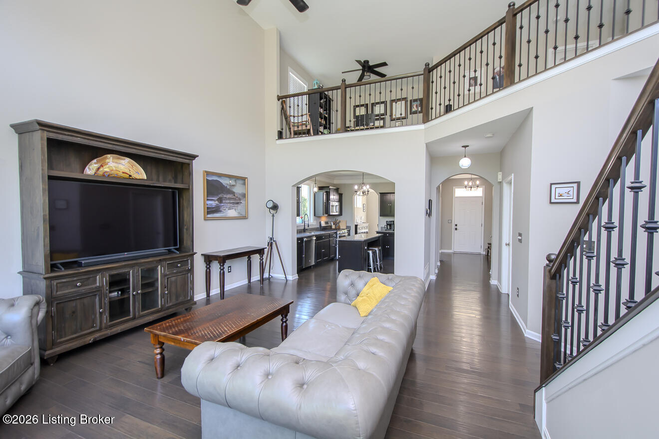 12521 Deer Lake Ln Property Photo 7