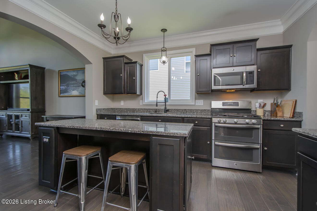 12521 Deer Lake Ln Property Photo 8