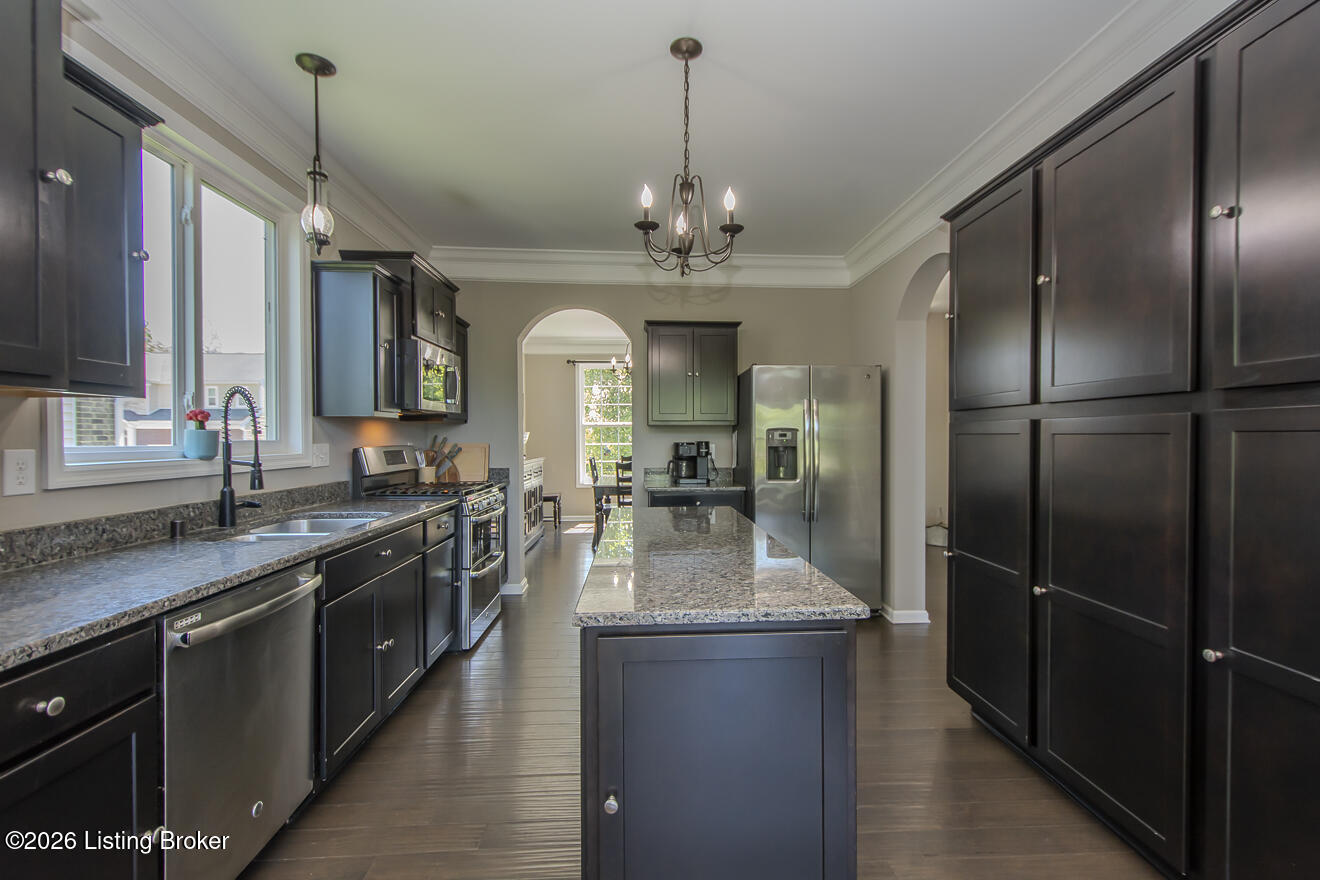 12521 Deer Lake Ln Property Photo 9