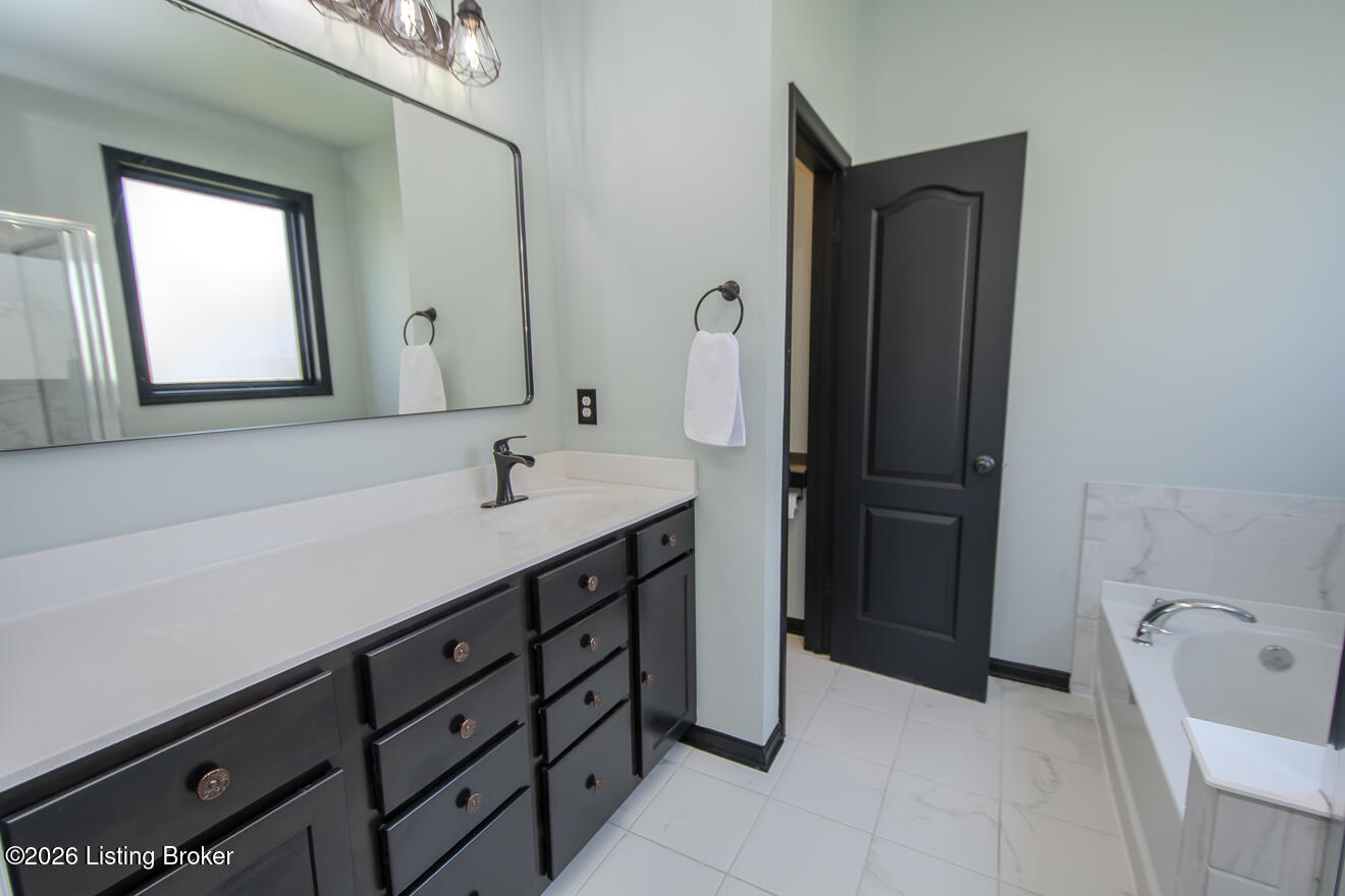 12521 Deer Lake Ln Property Photo 20