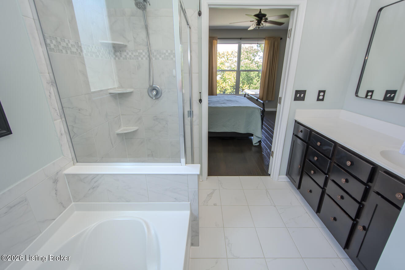 12521 Deer Lake Ln Property Photo 21