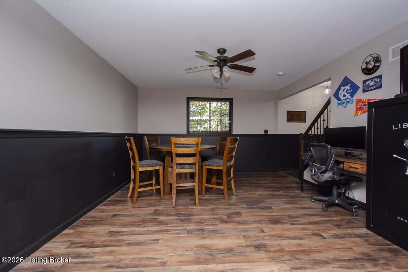 12521 Deer Lake Ln Property Photo 32
