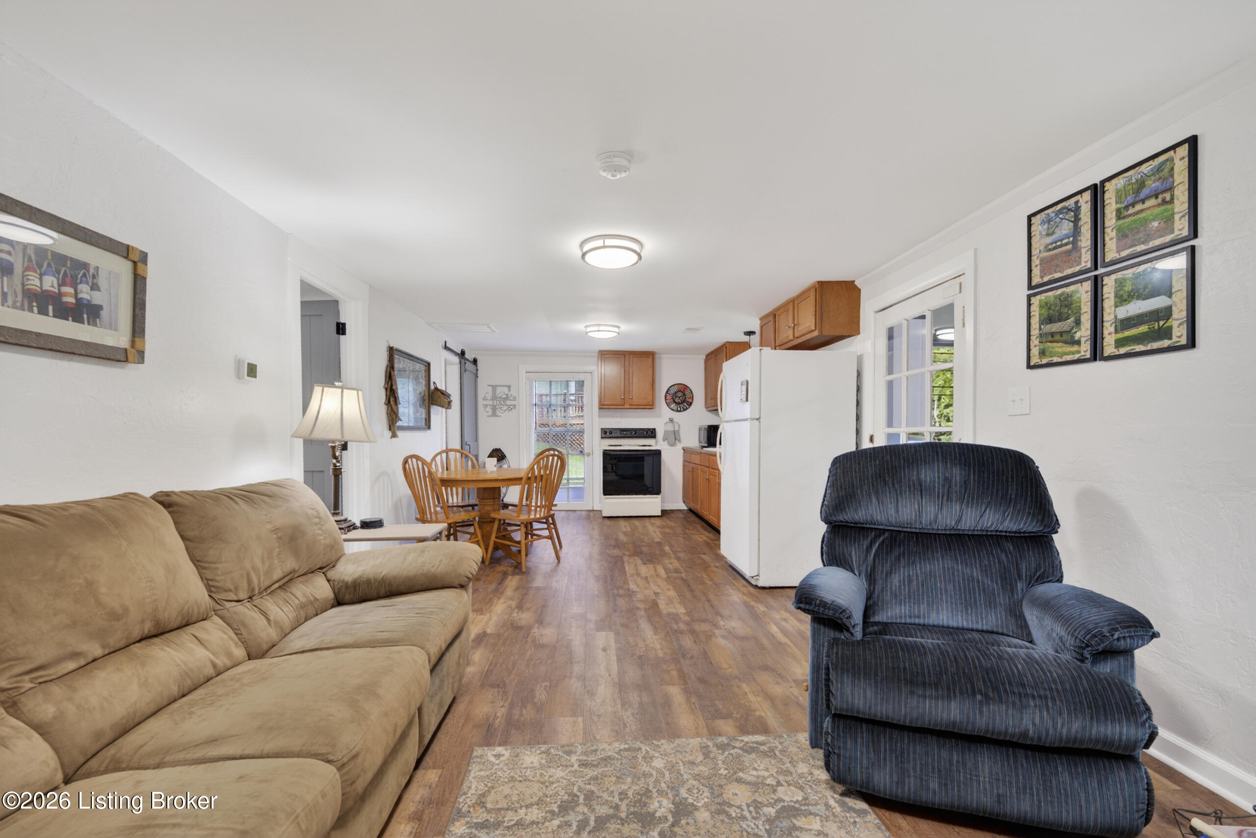 2837 Hidden Valley Ln Property Photo 10