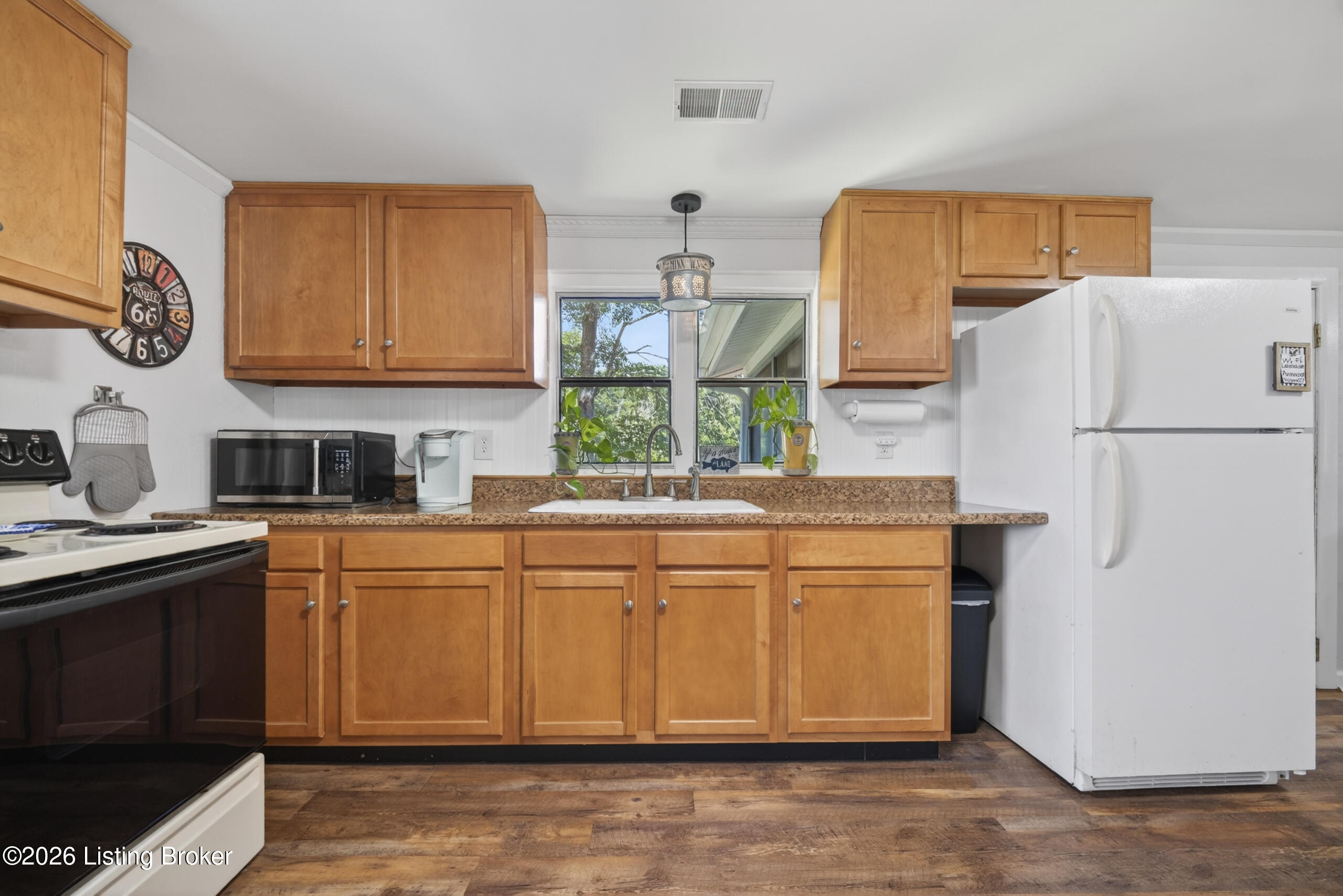 2837 Hidden Valley Ln Property Photo 13