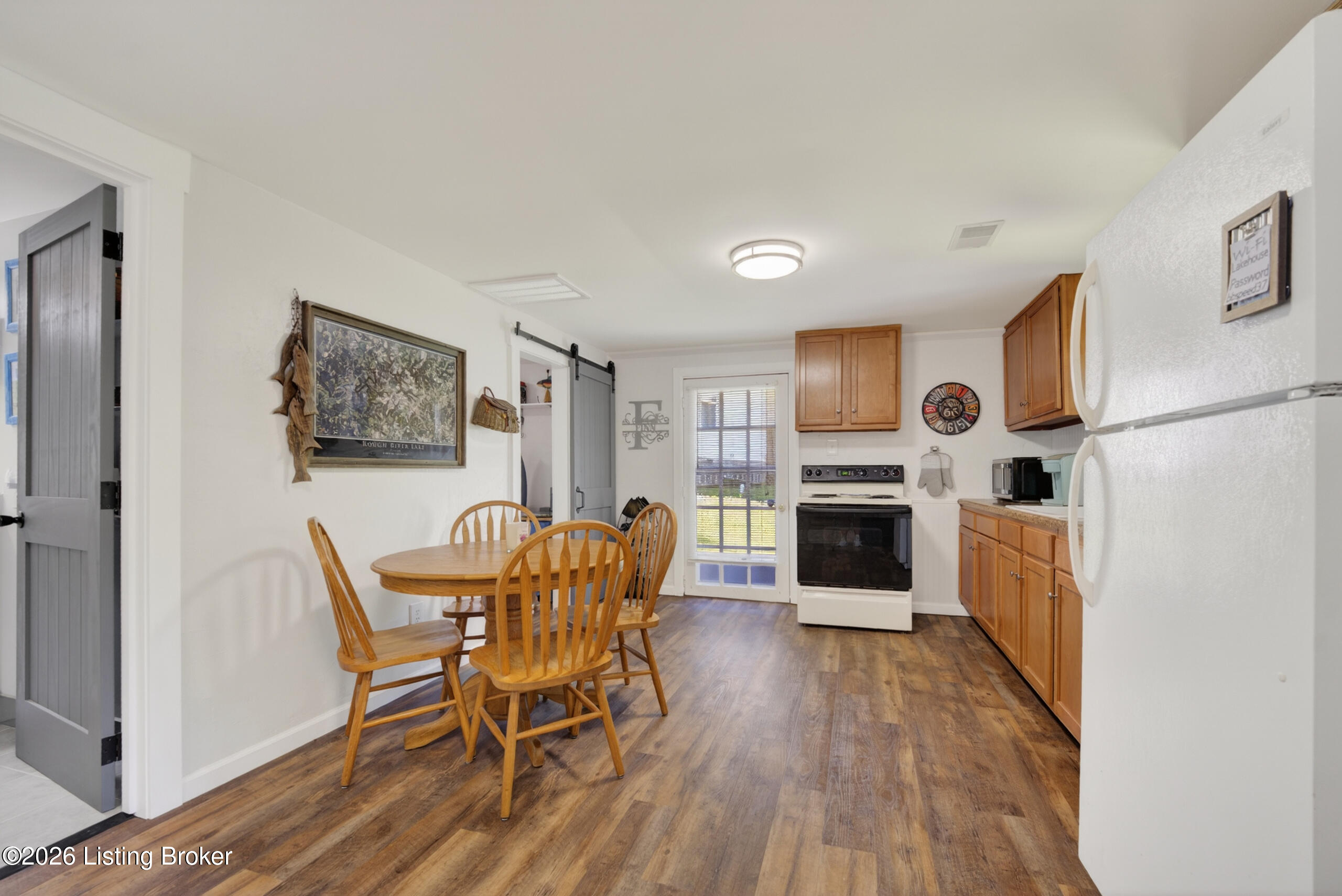 2837 Hidden Valley Ln Property Photo 16