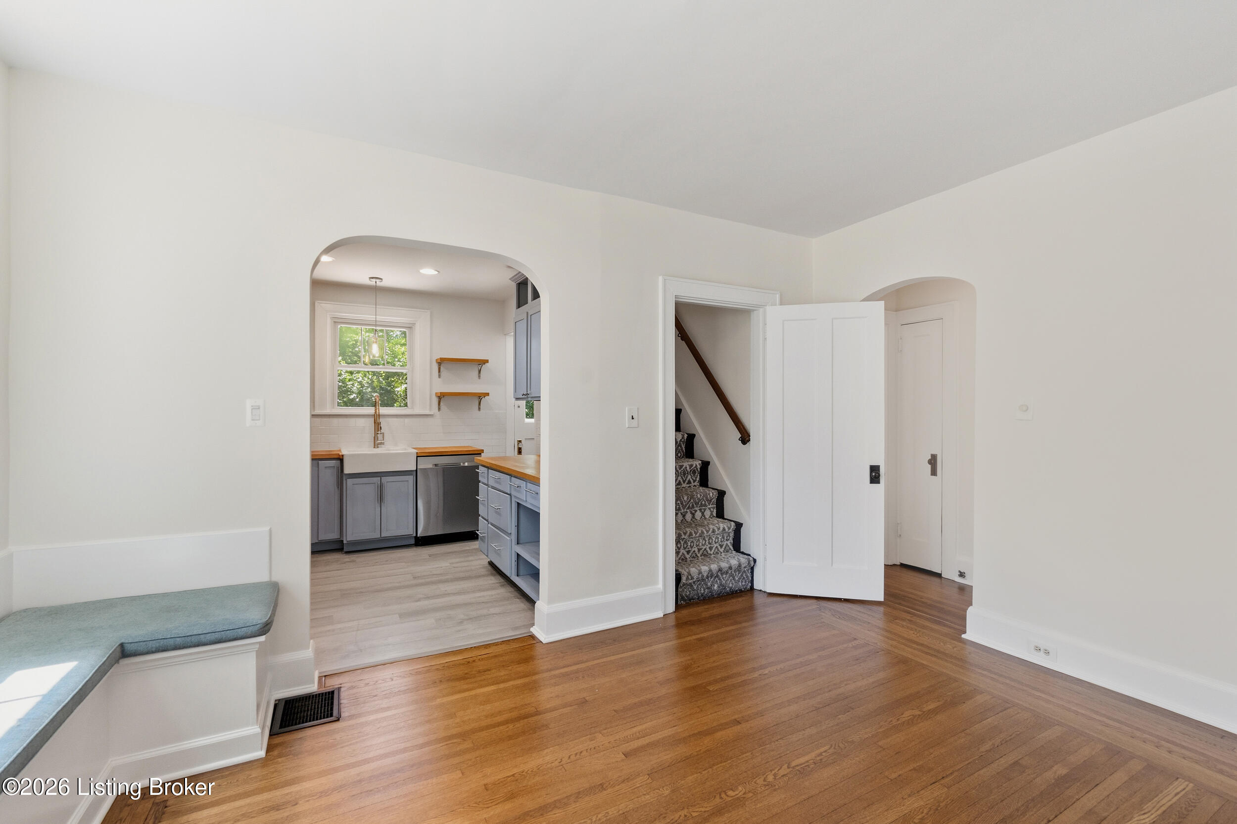 9 Ridgeway Ave Property Photo 9