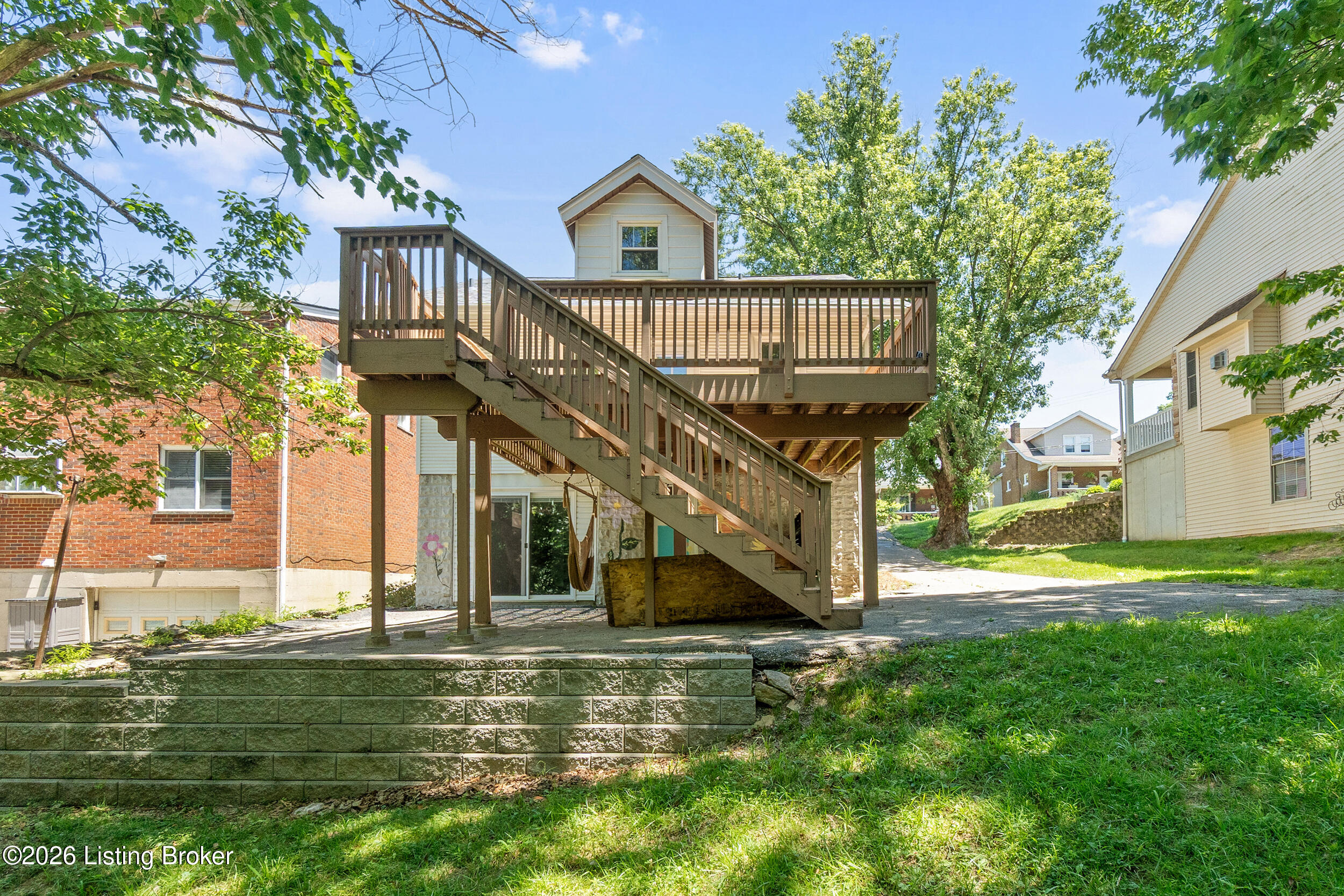 9 Ridgeway Ave Property Photo 37