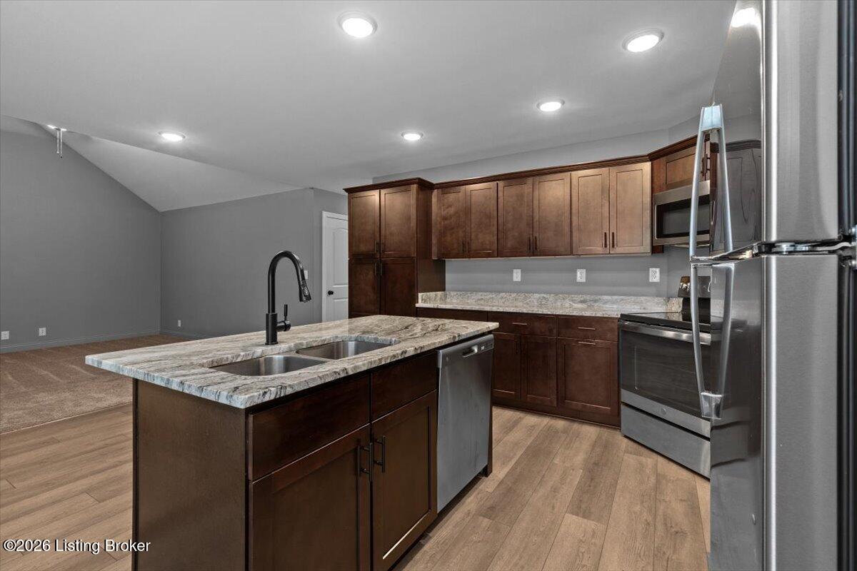 6712 Woods Mill Dr Property Photo 10