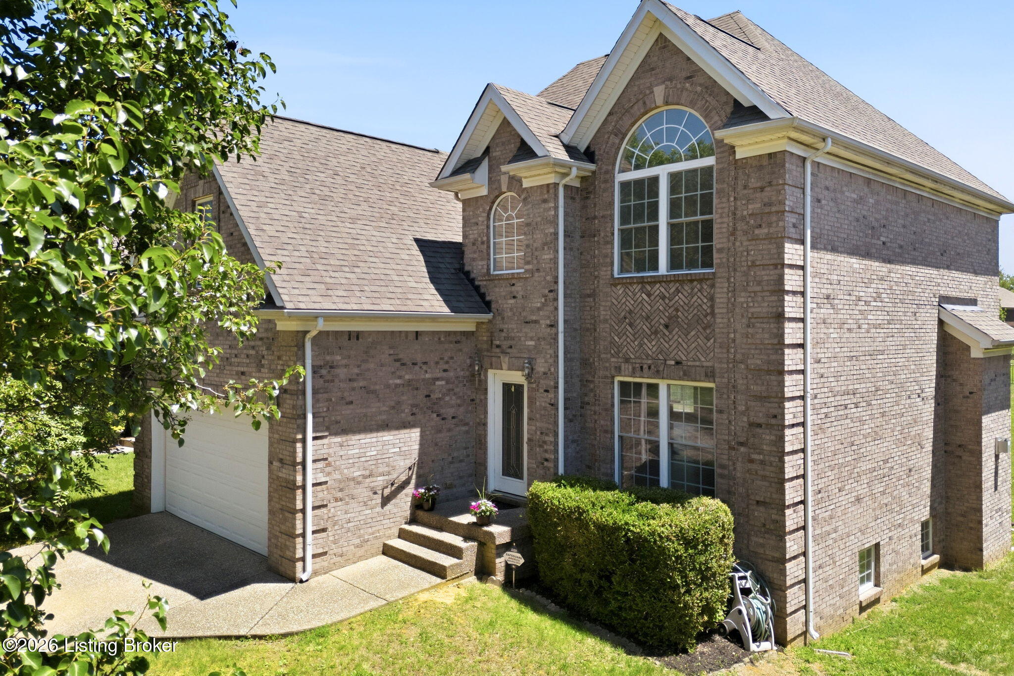 11043 Radleigh Ln Property Photo 2