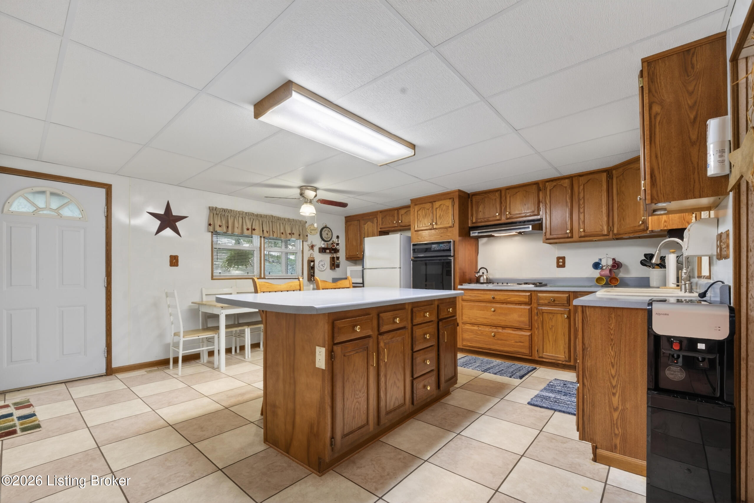 3873 Hidden Valley Ln Property Photo 10