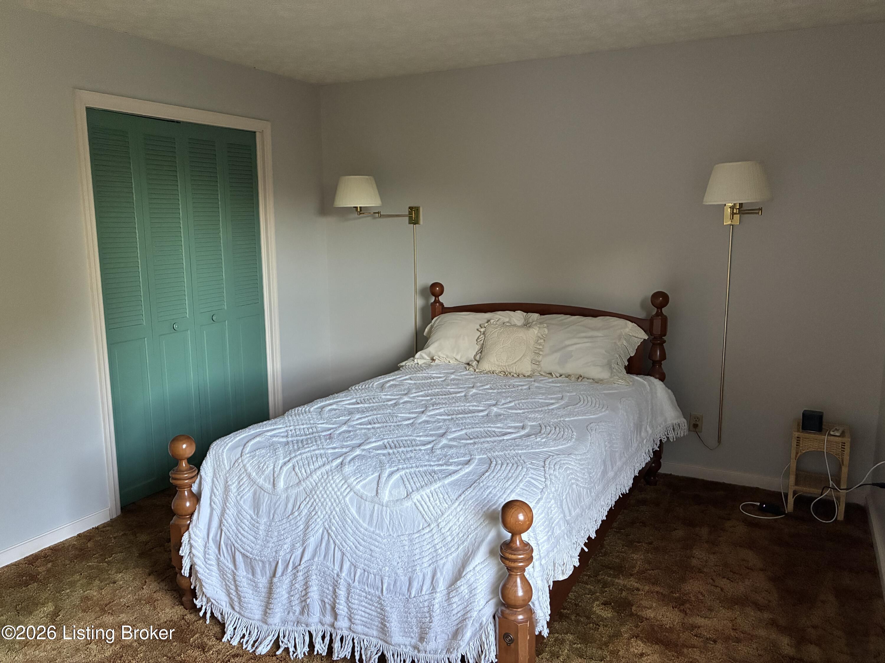 6802 Port Royal Rd Property Photo 24