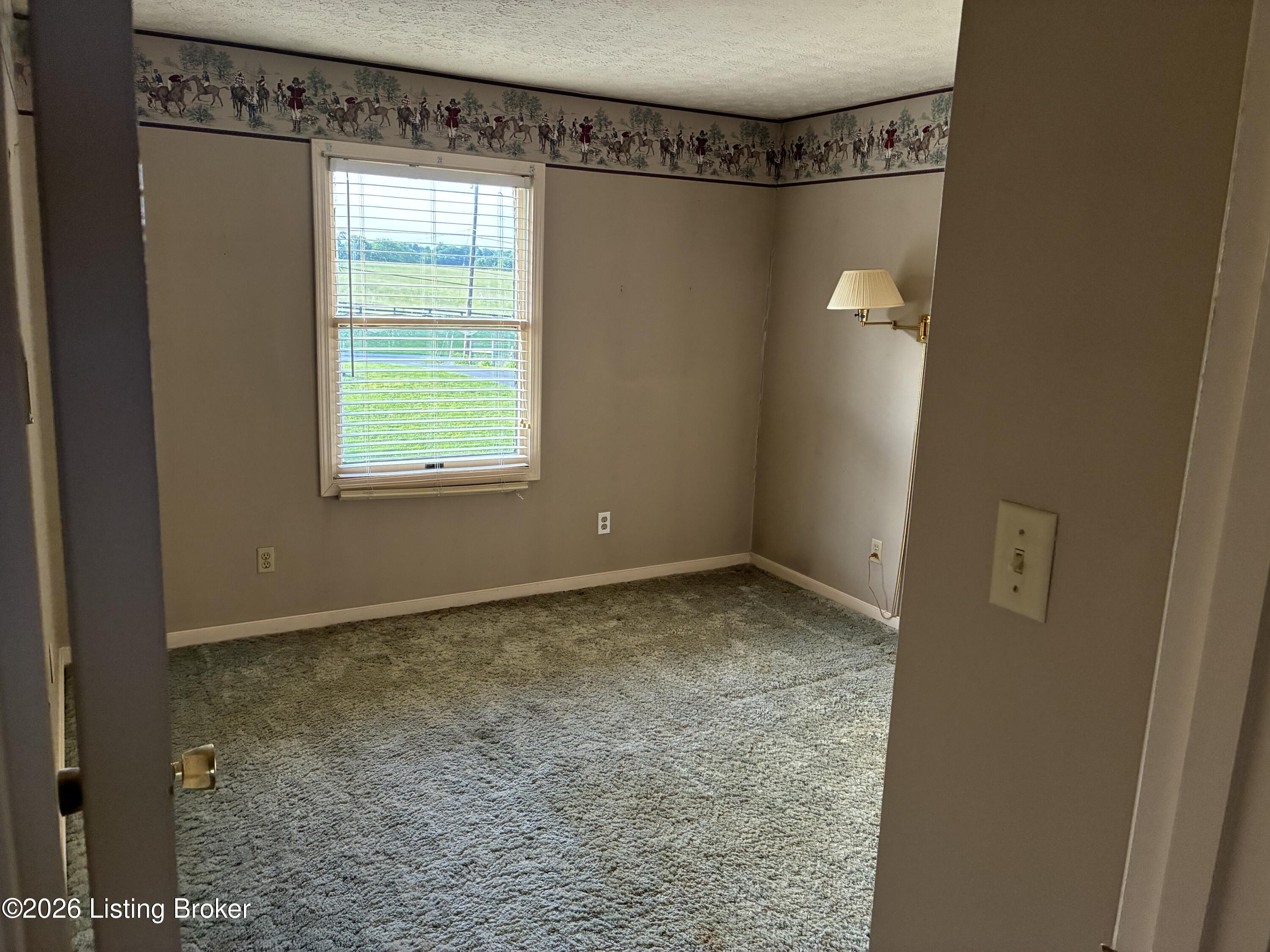 6802 Port Royal Rd Property Photo 28