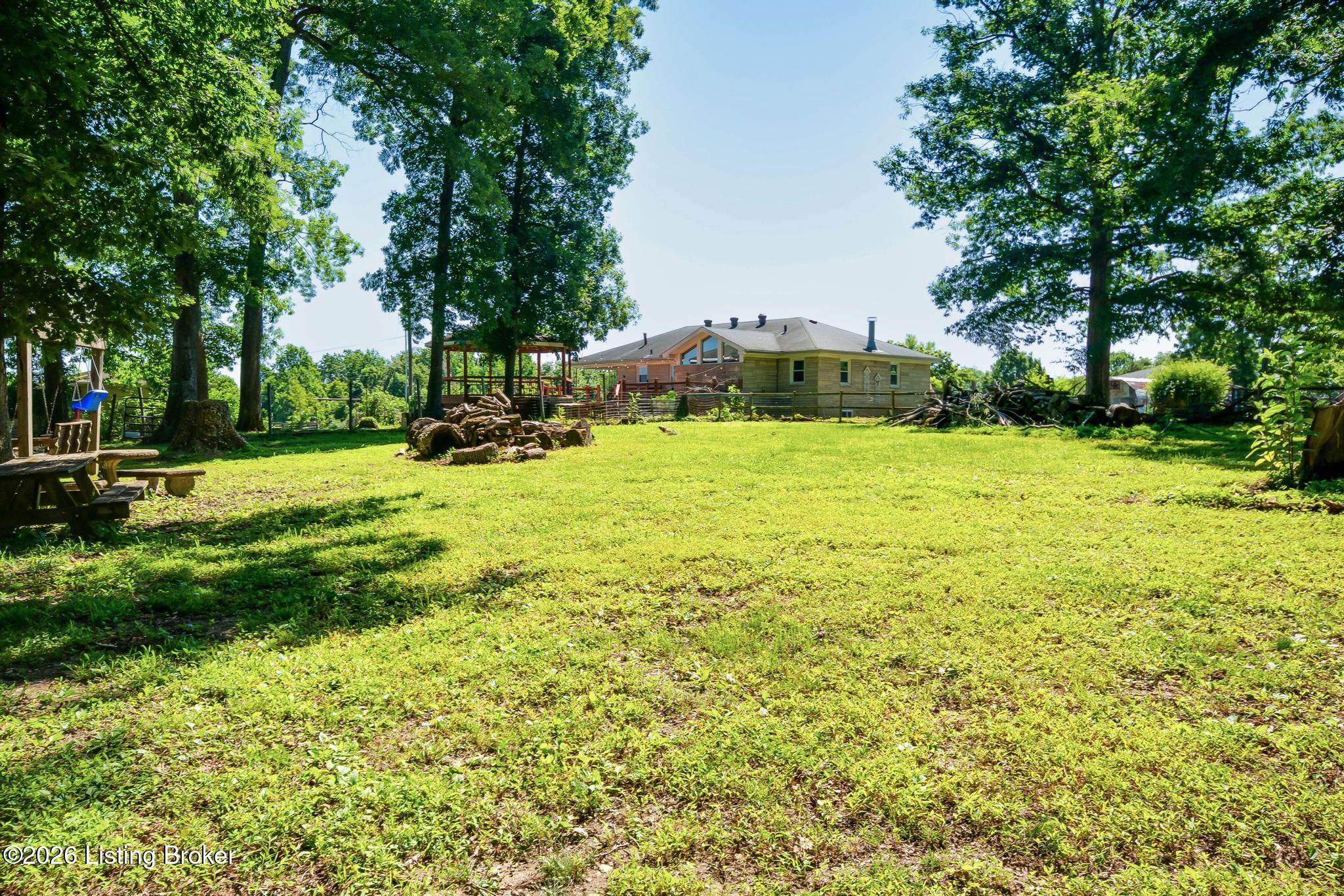 589 Wheeler Ln Property Photo 1