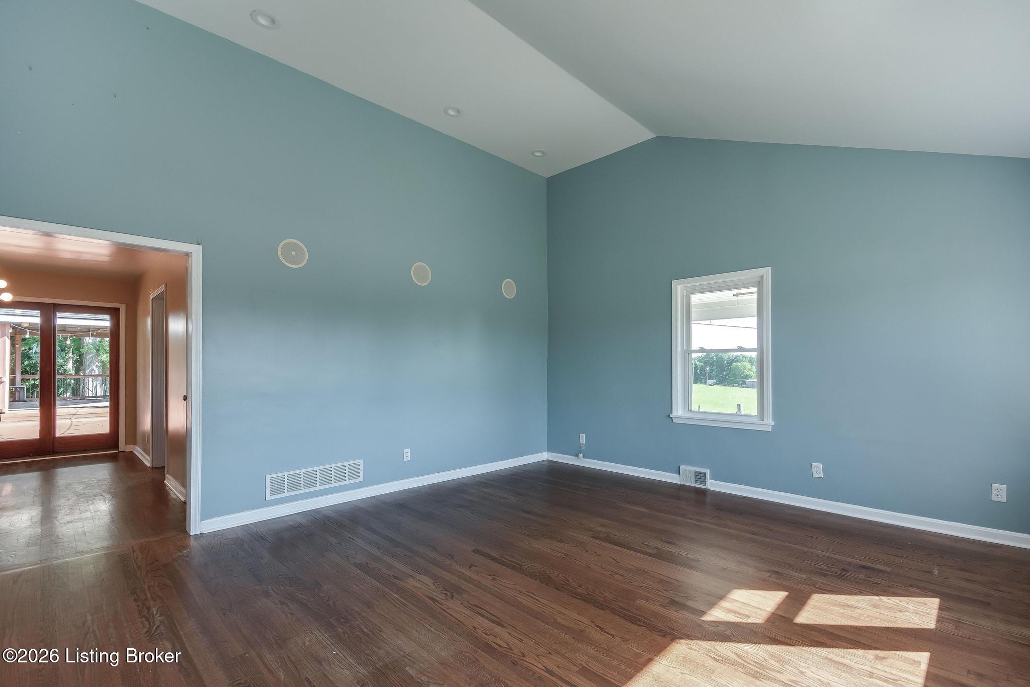 589 Wheeler Ln Property Photo 14