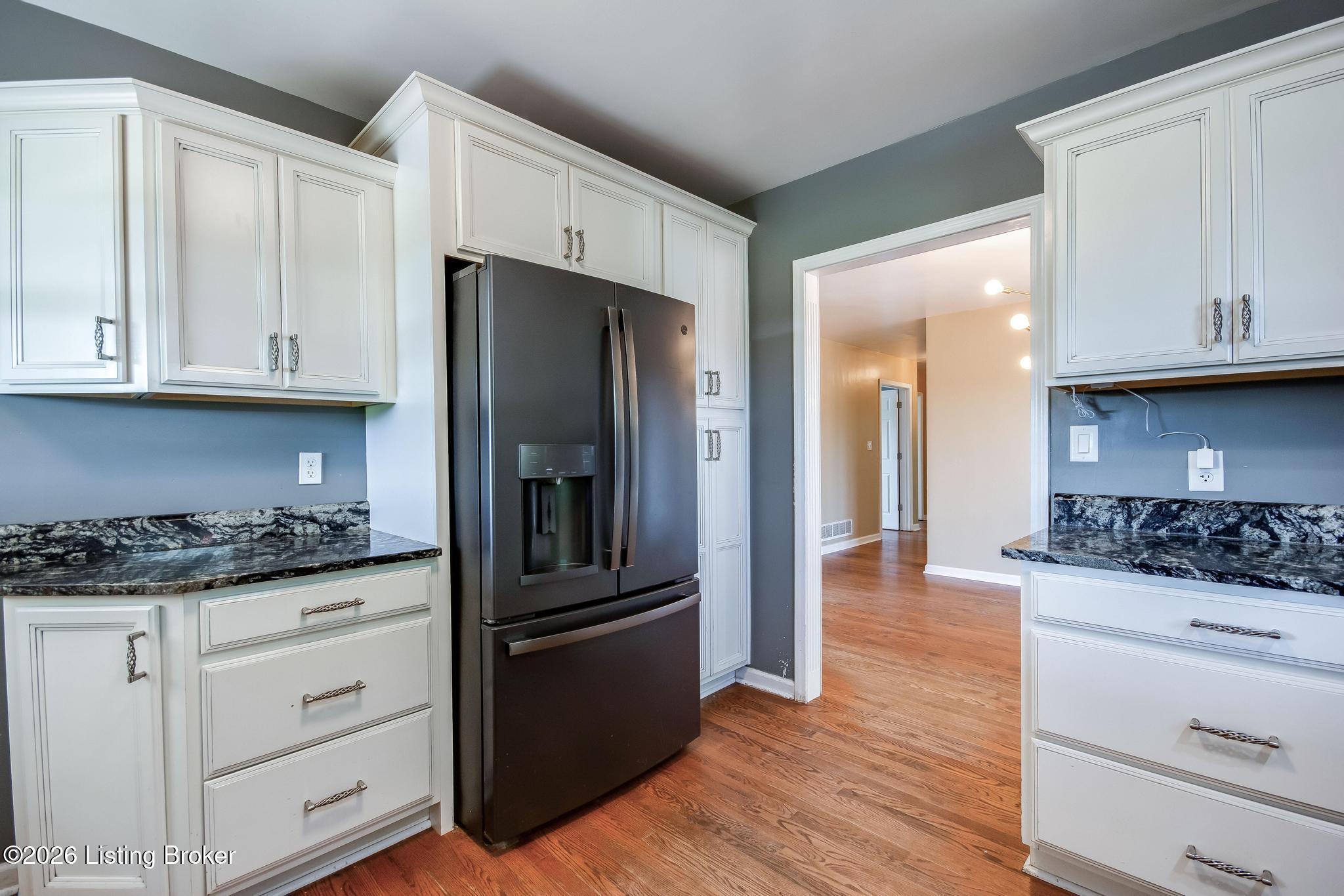589 Wheeler Ln Property Photo 21