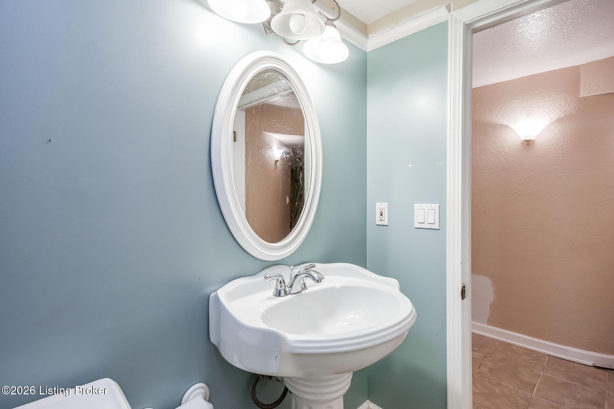 589 Wheeler Ln Property Photo 54