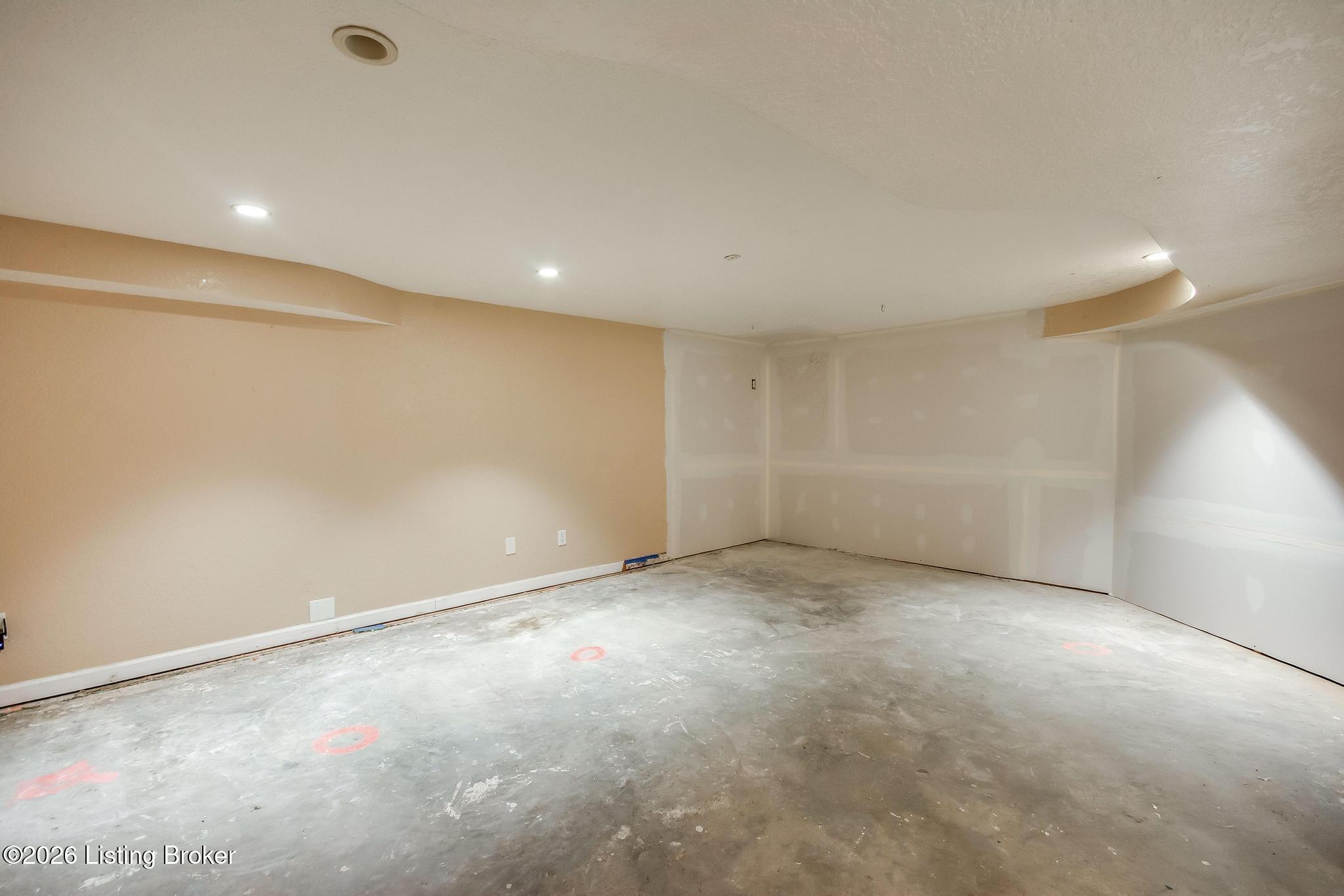 589 Wheeler Ln Property Photo 56
