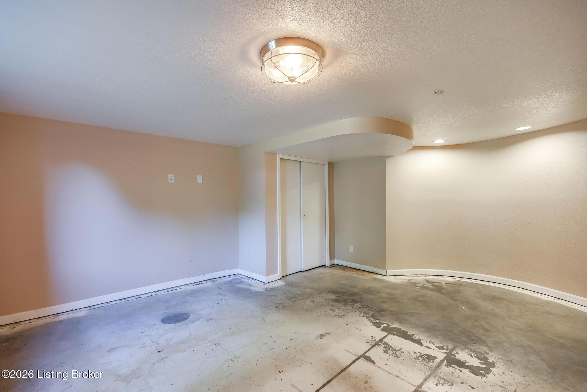 589 Wheeler Ln Property Photo 61
