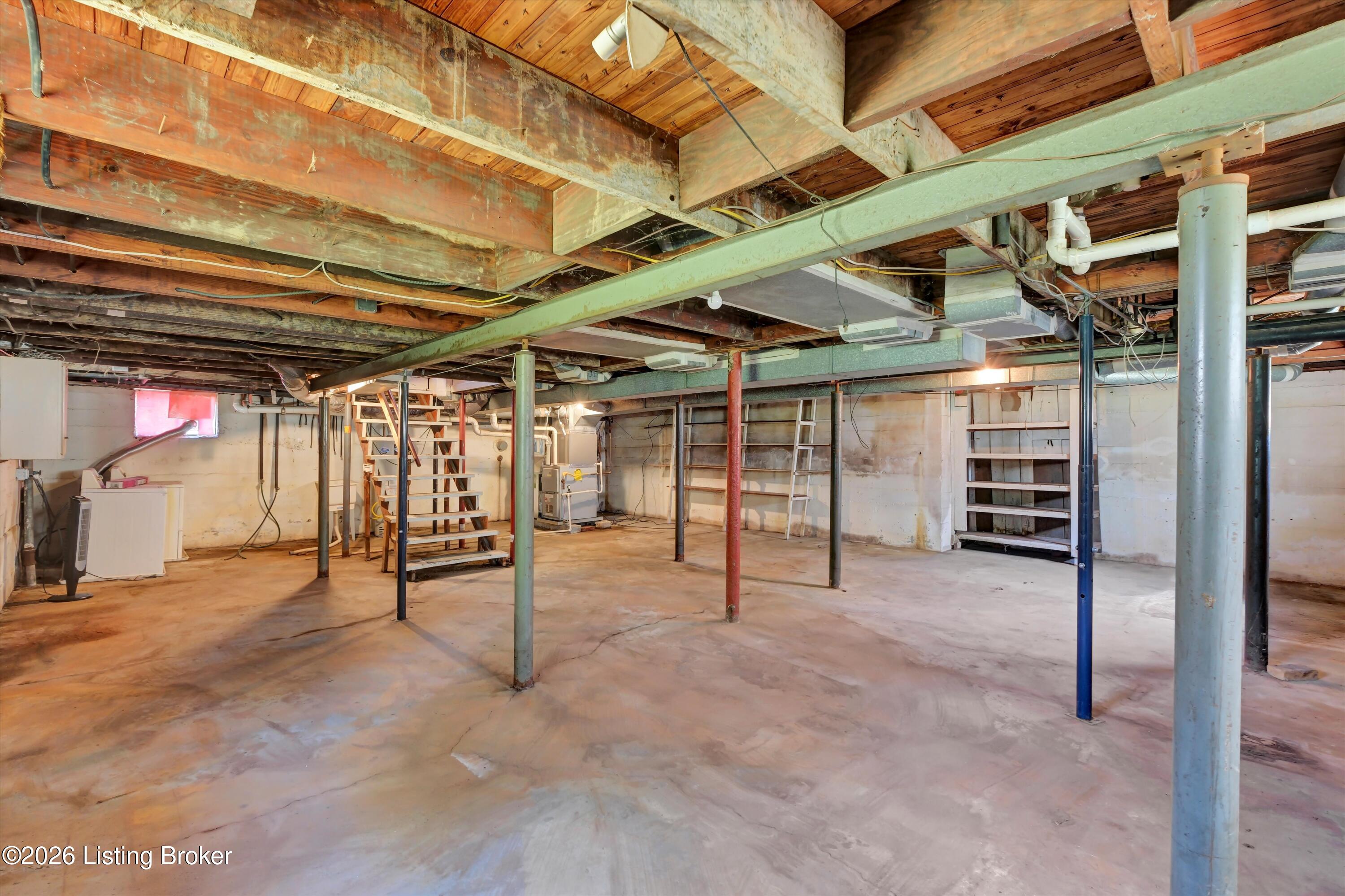 2296 Ralph Ave Property Photo 33