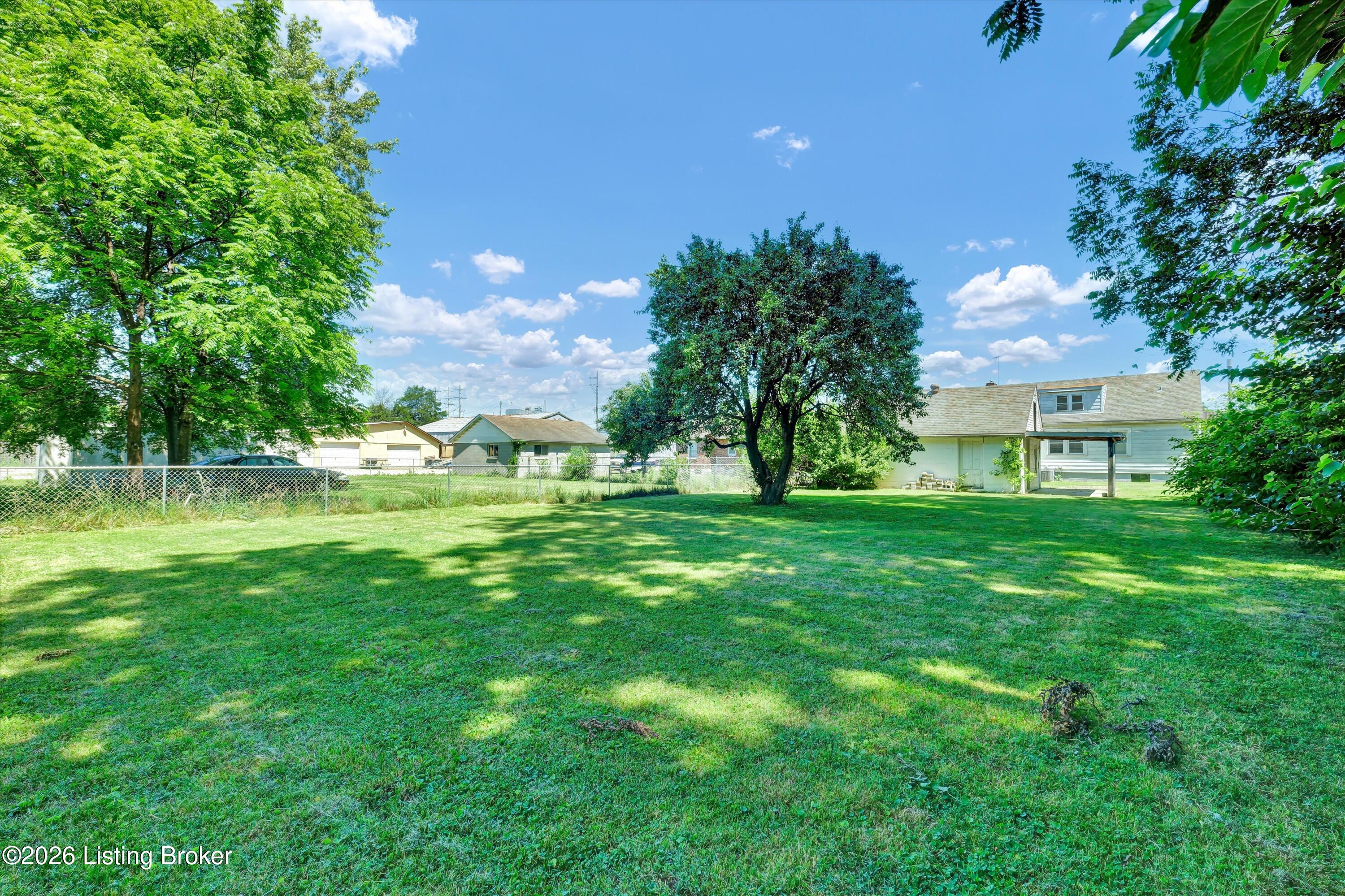 2296 Ralph Ave Property Photo 40