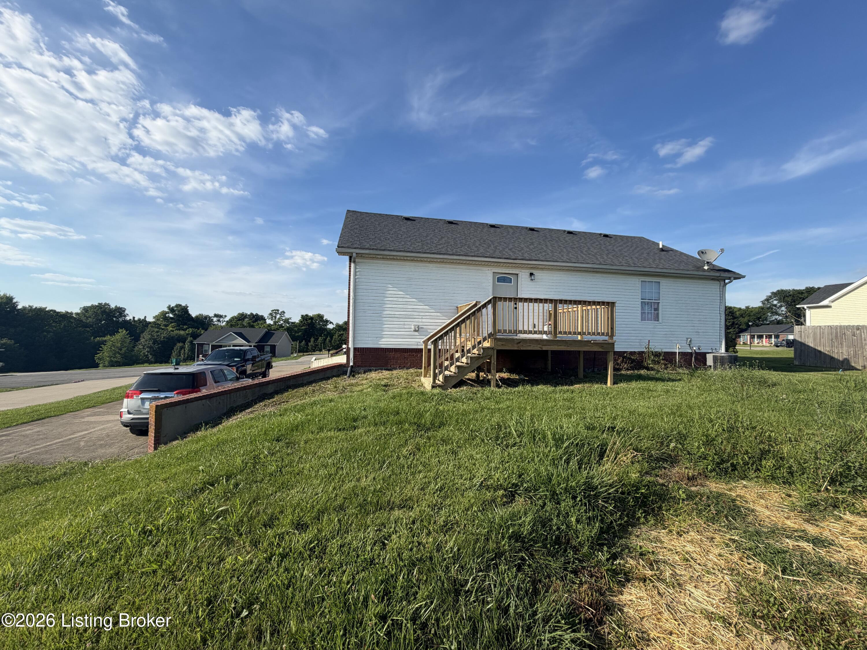 103 Comanche Ct Property Photo 21
