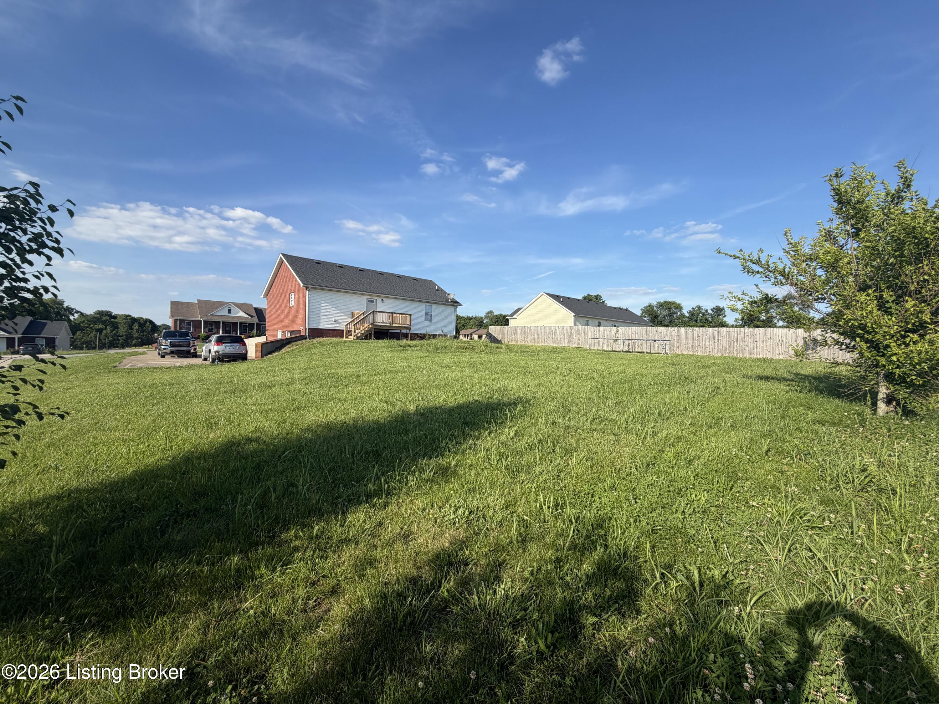 103 Comanche Ct Property Photo 23