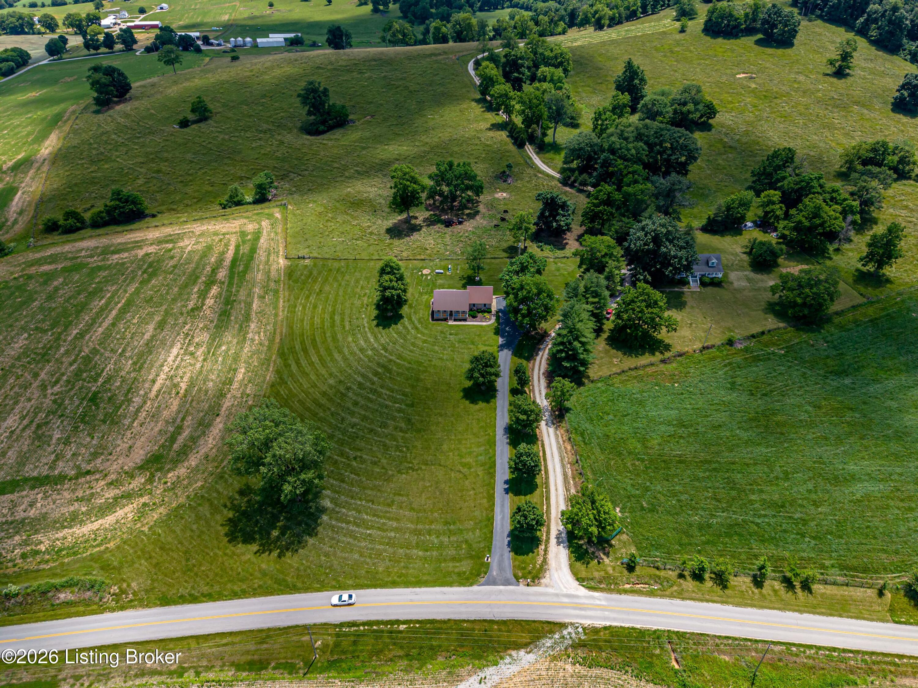 1250 Stringtown Rd Property Photo 10