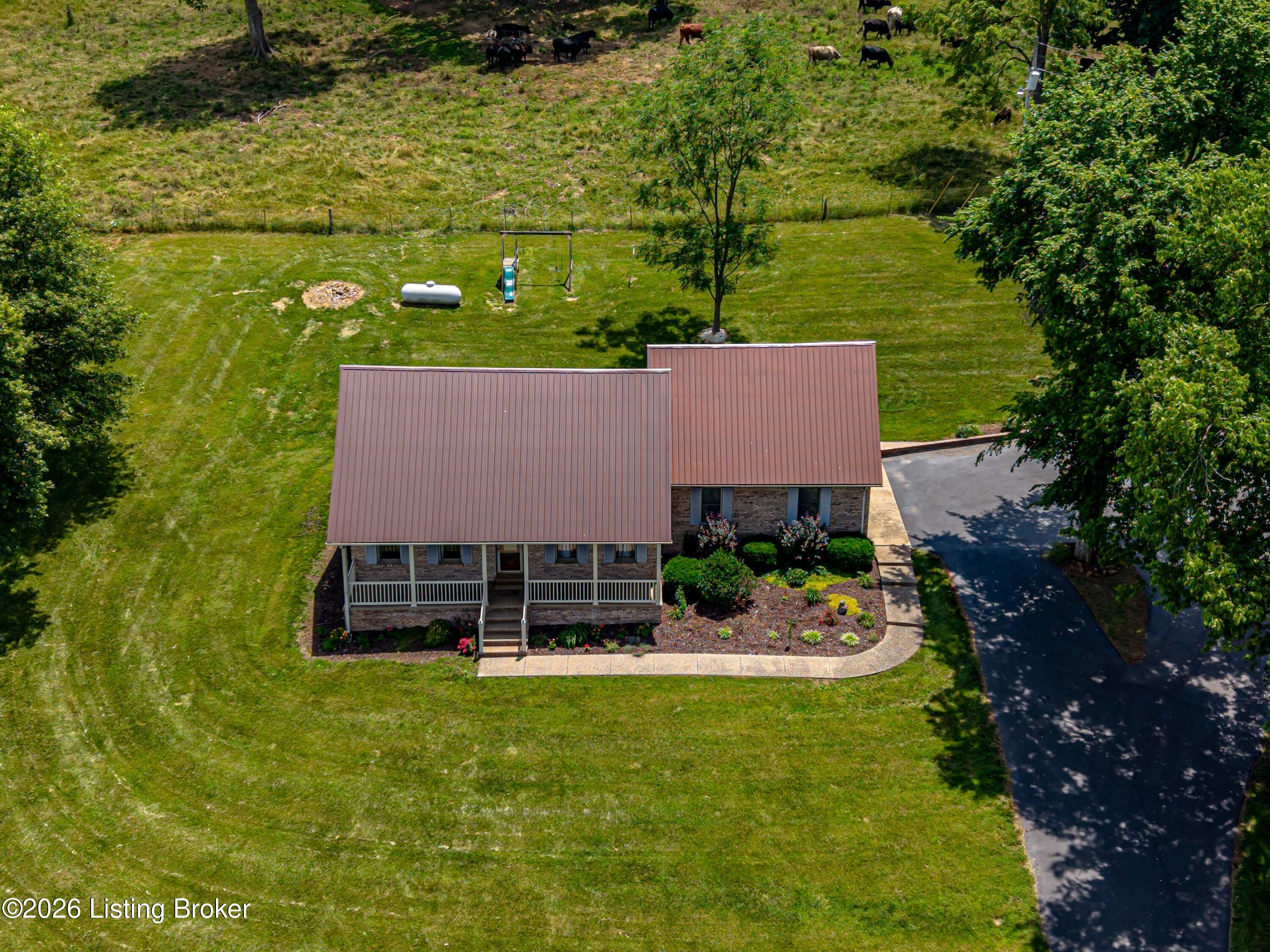 1250 Stringtown Rd Property Photo 11