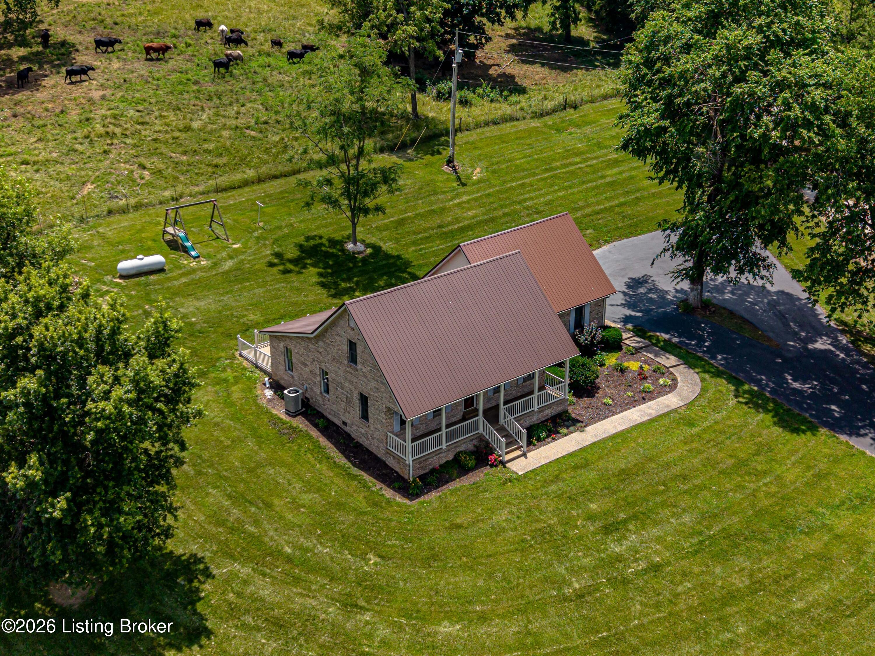 1250 Stringtown Rd Property Photo 12