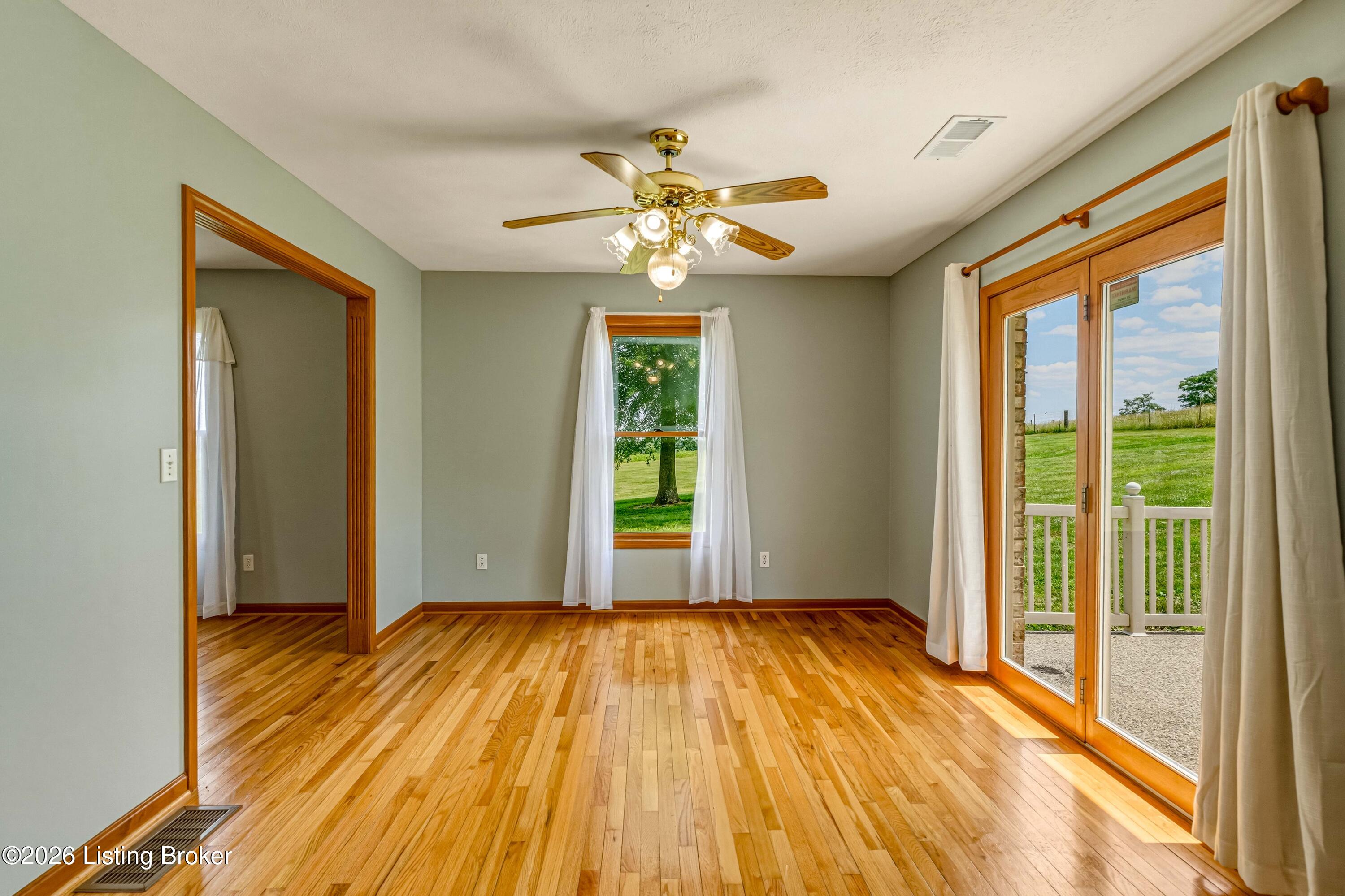 1250 Stringtown Rd Property Photo 18