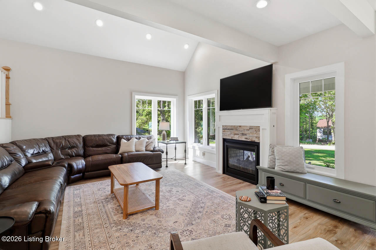 382 Dogwood Ridge Property Photo 4