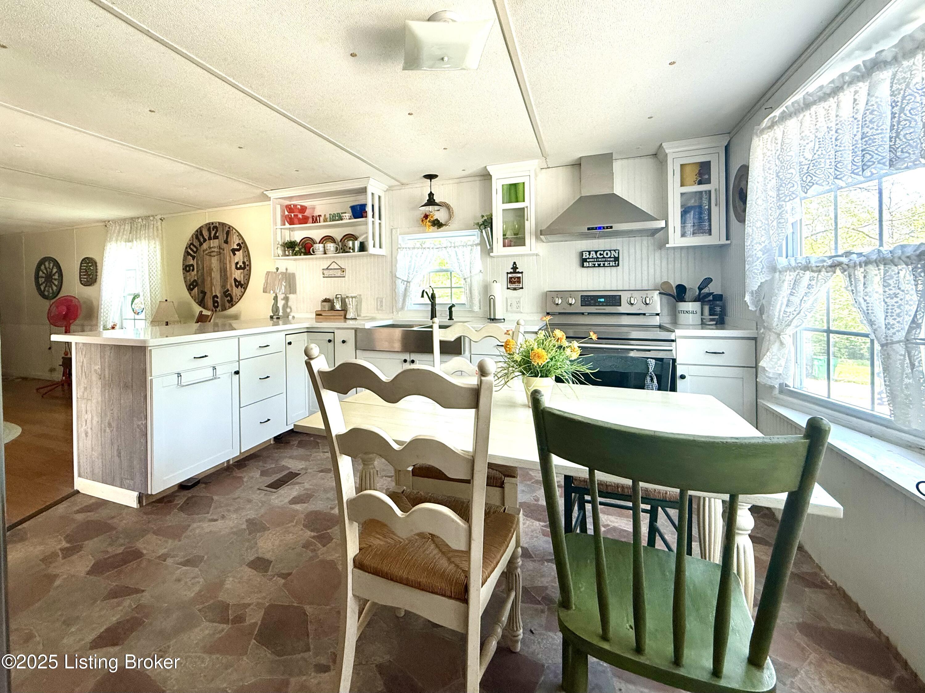 67 Stevenson Loop Property Photo 15