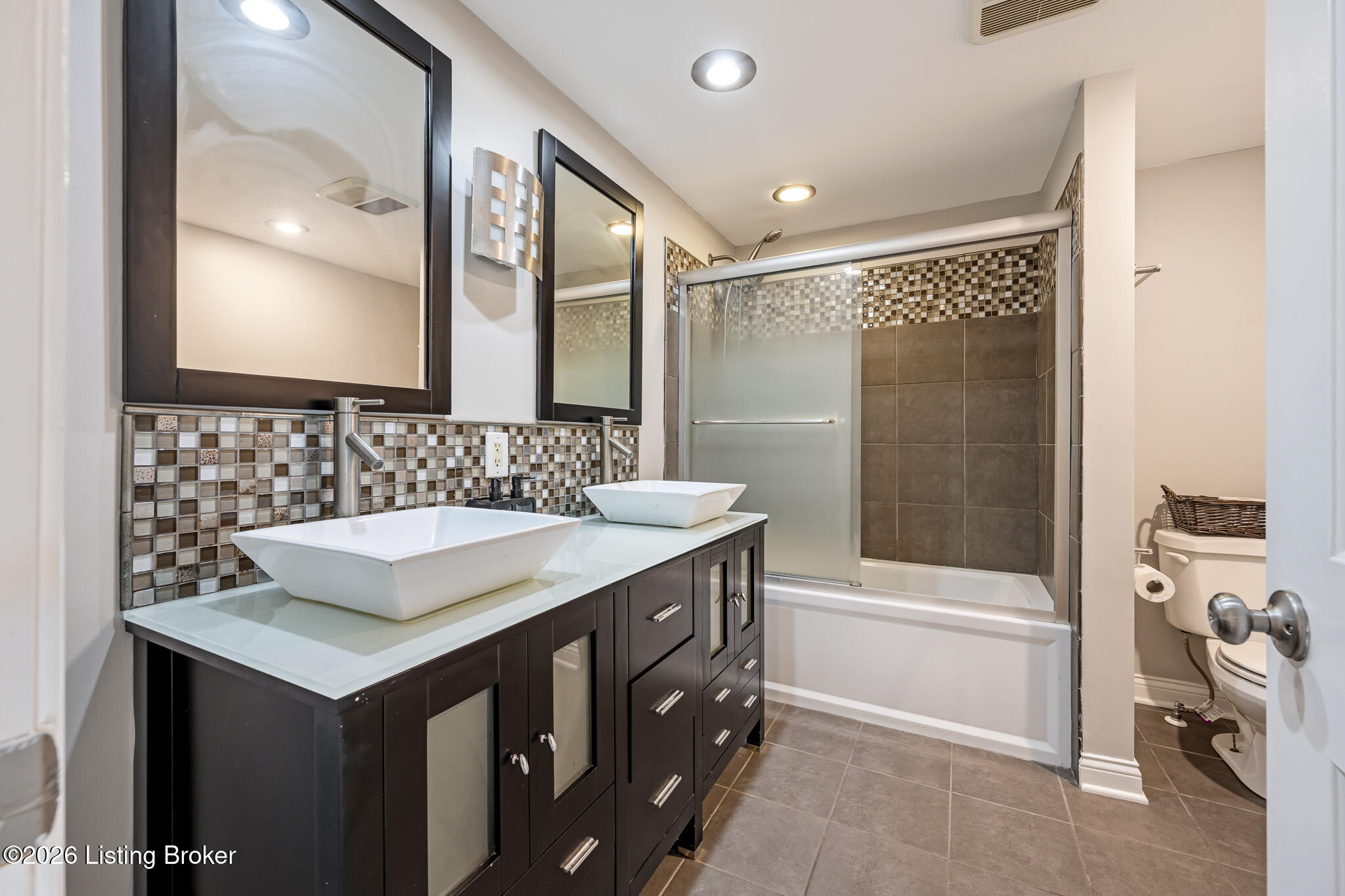 2615 2 Mile Ln Property Photo 9