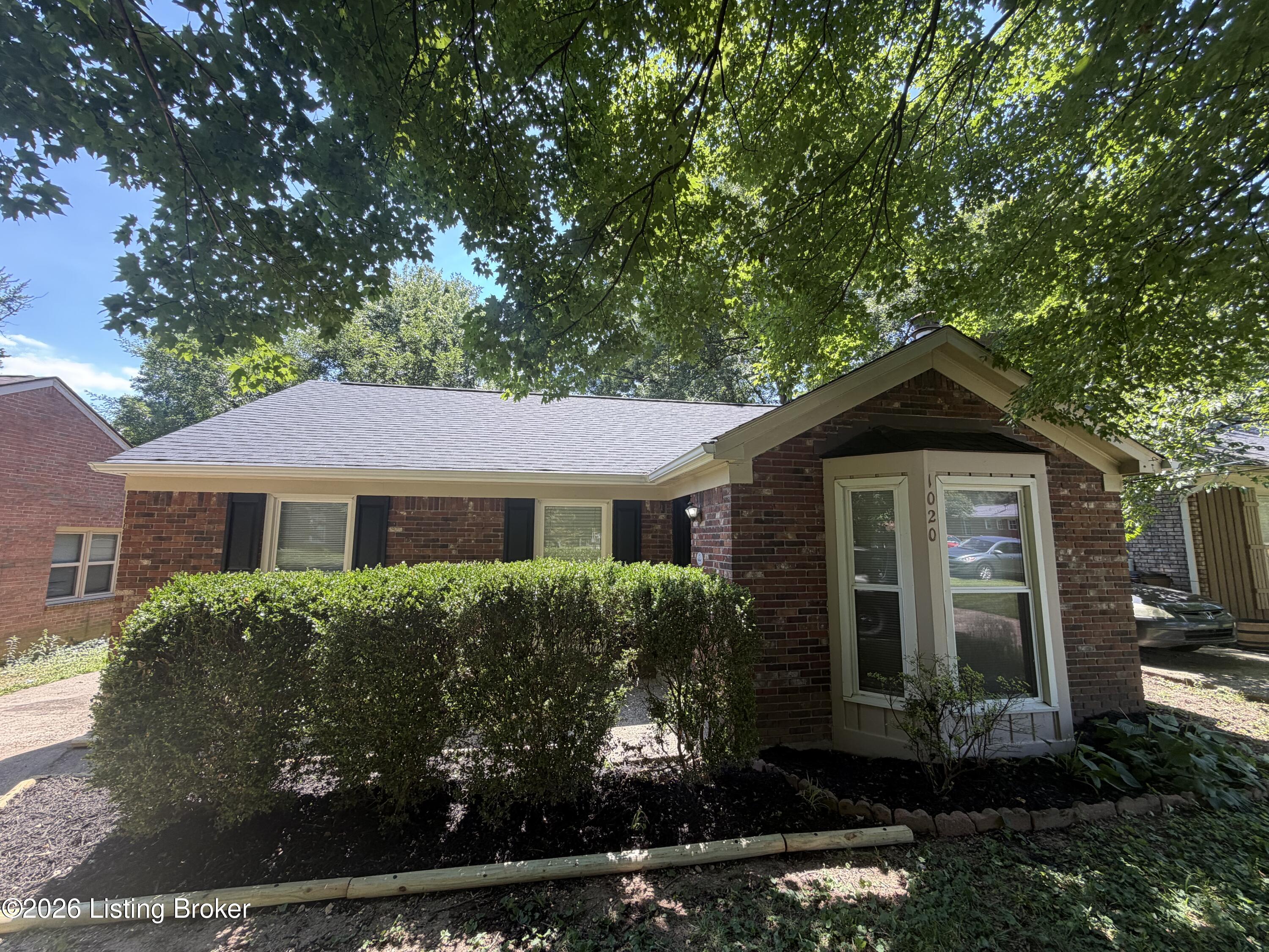 1020 Fenley Ave Property Photo 1