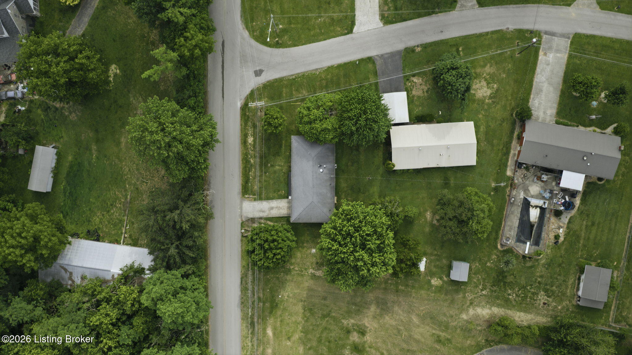 202 Industrial Rd Property Photo 6