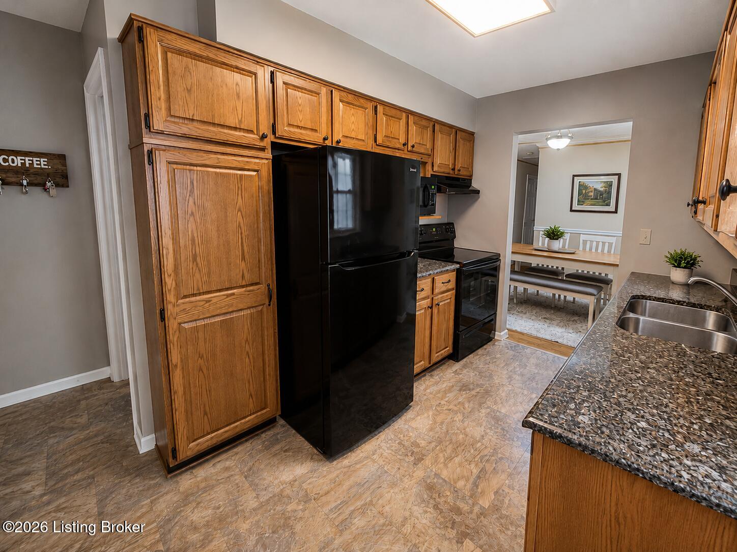10220 Starlight Way Property Photo 10