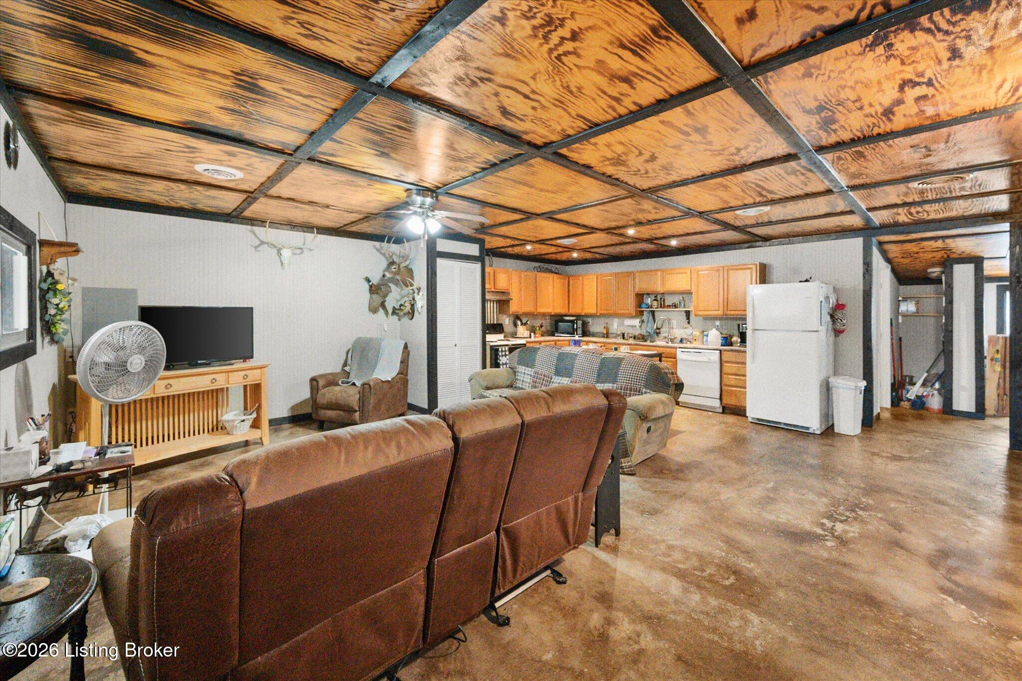405 Tennessee Walking Ln Property Photo 8