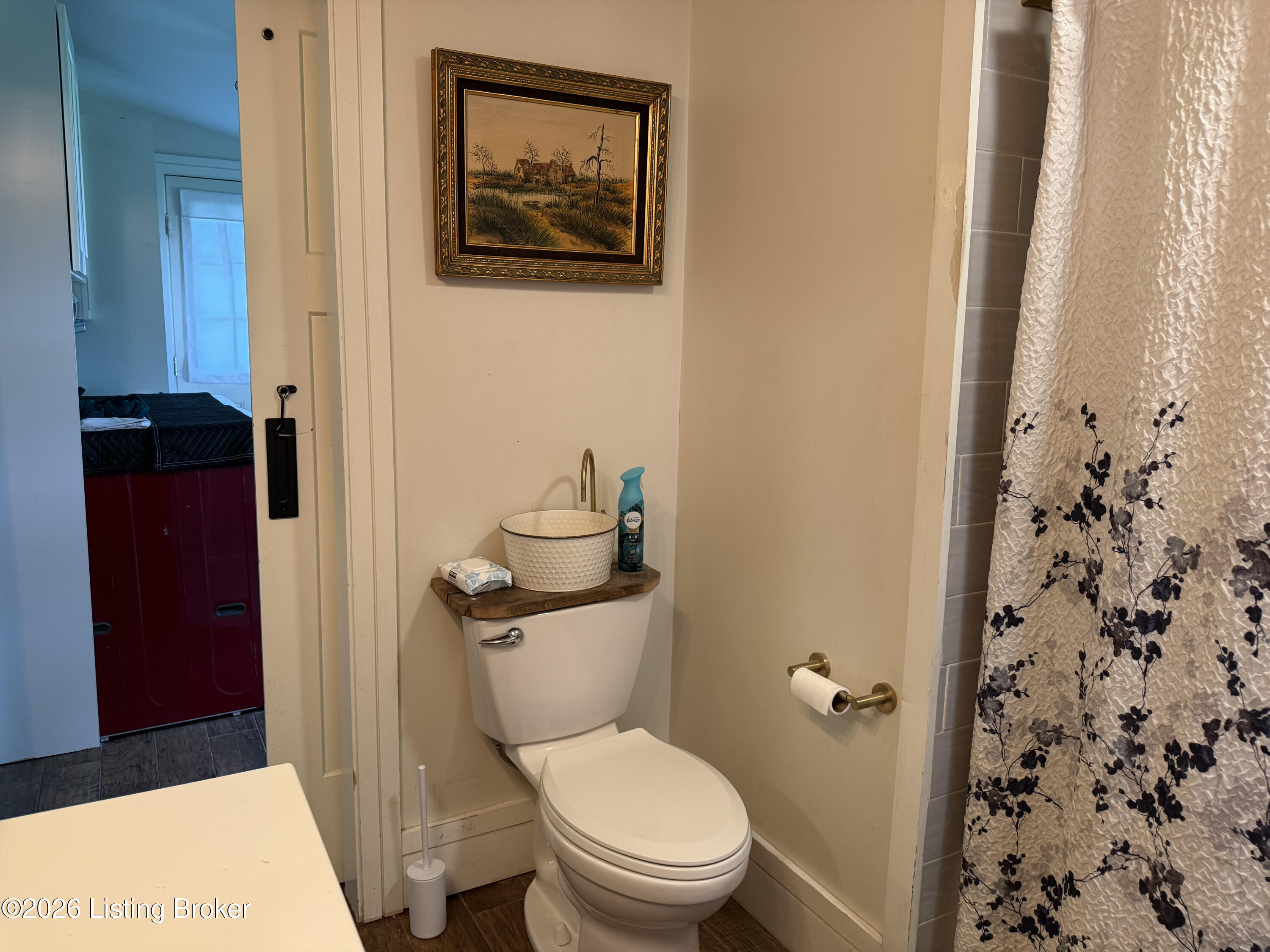 75 Broadway St Property Photo 11