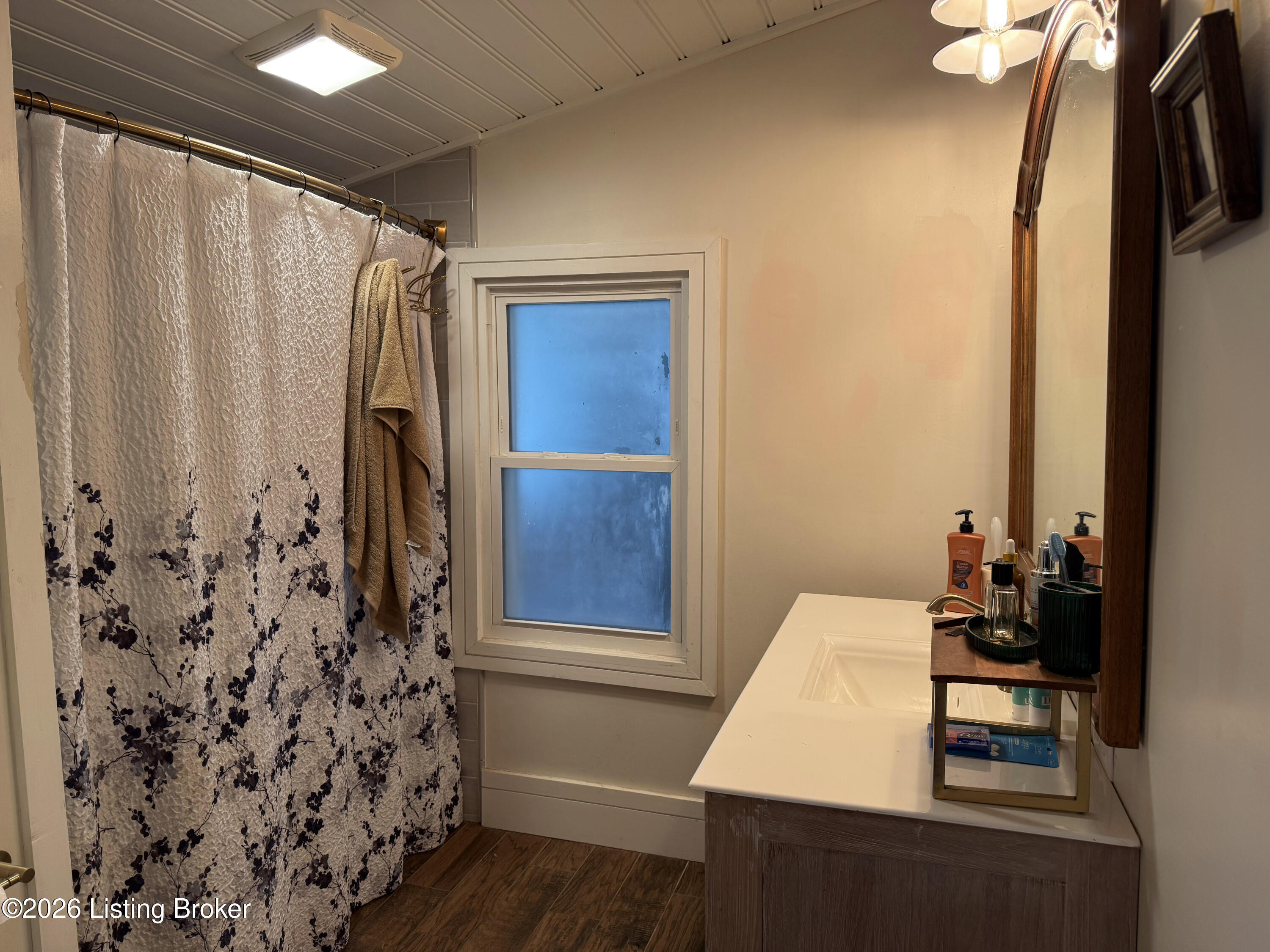 75 Broadway St Property Photo 12