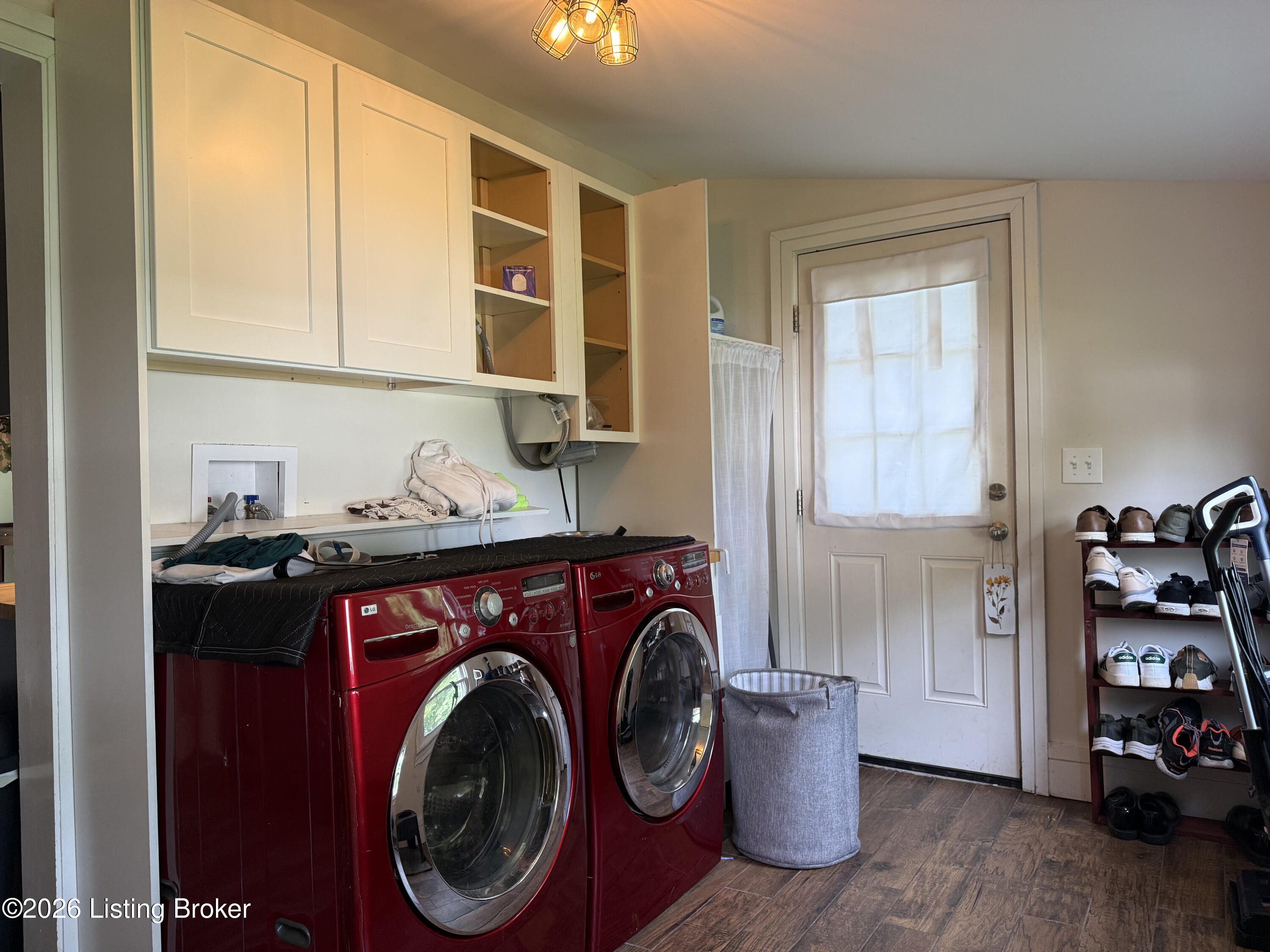75 Broadway St Property Photo 13