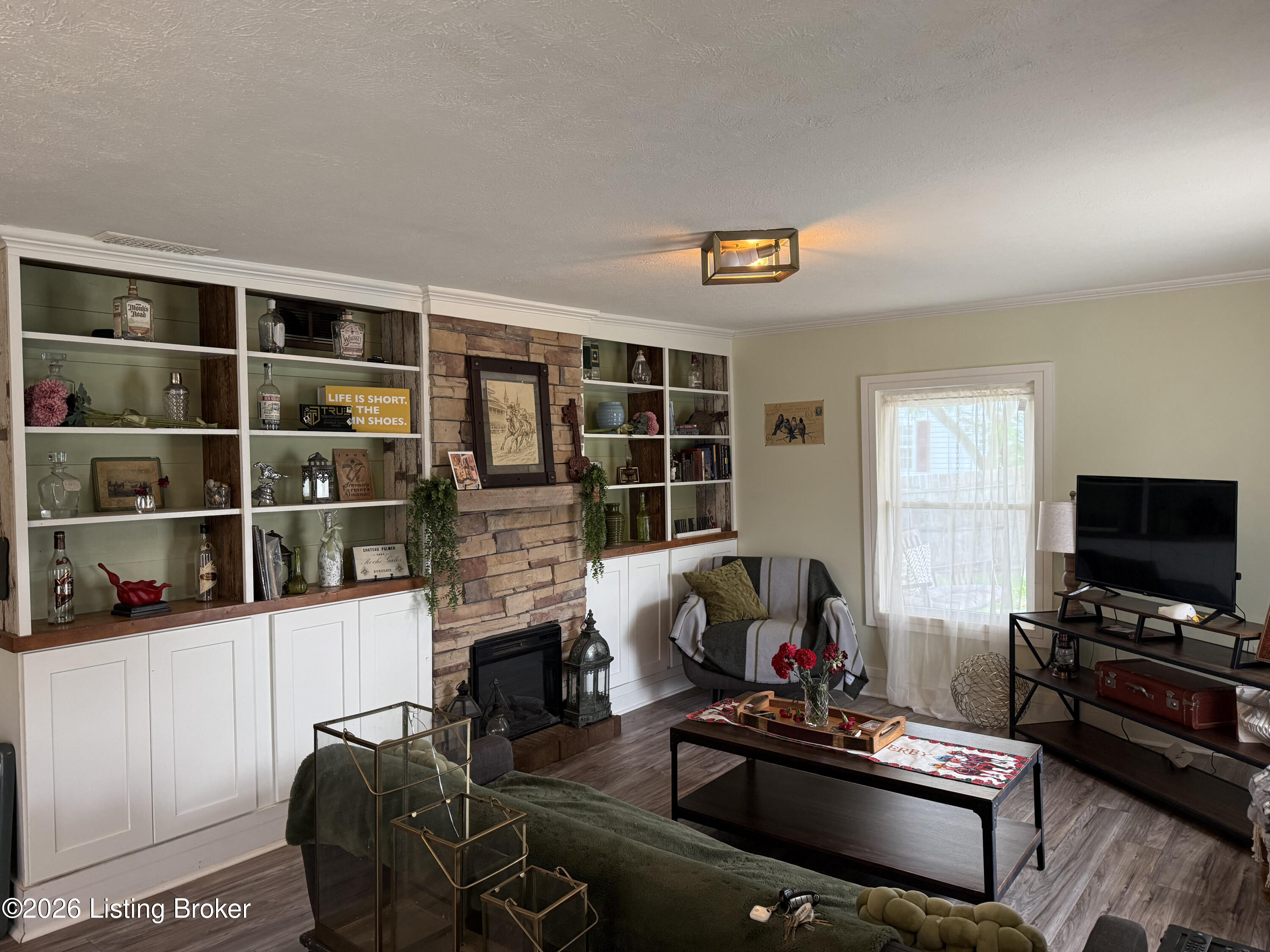 75 Broadway St Property Photo 14