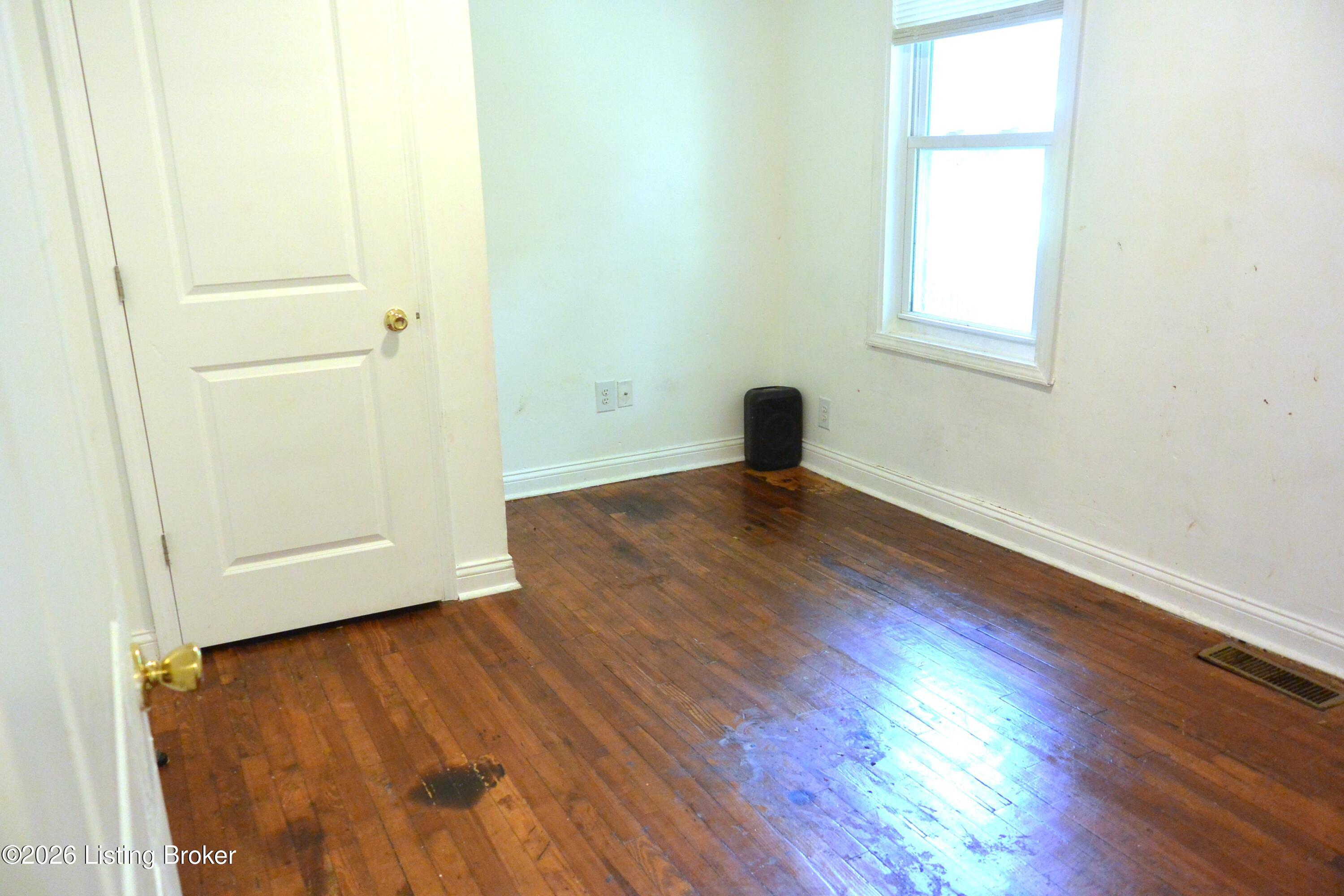 1301 Baldwin St Property Photo 16