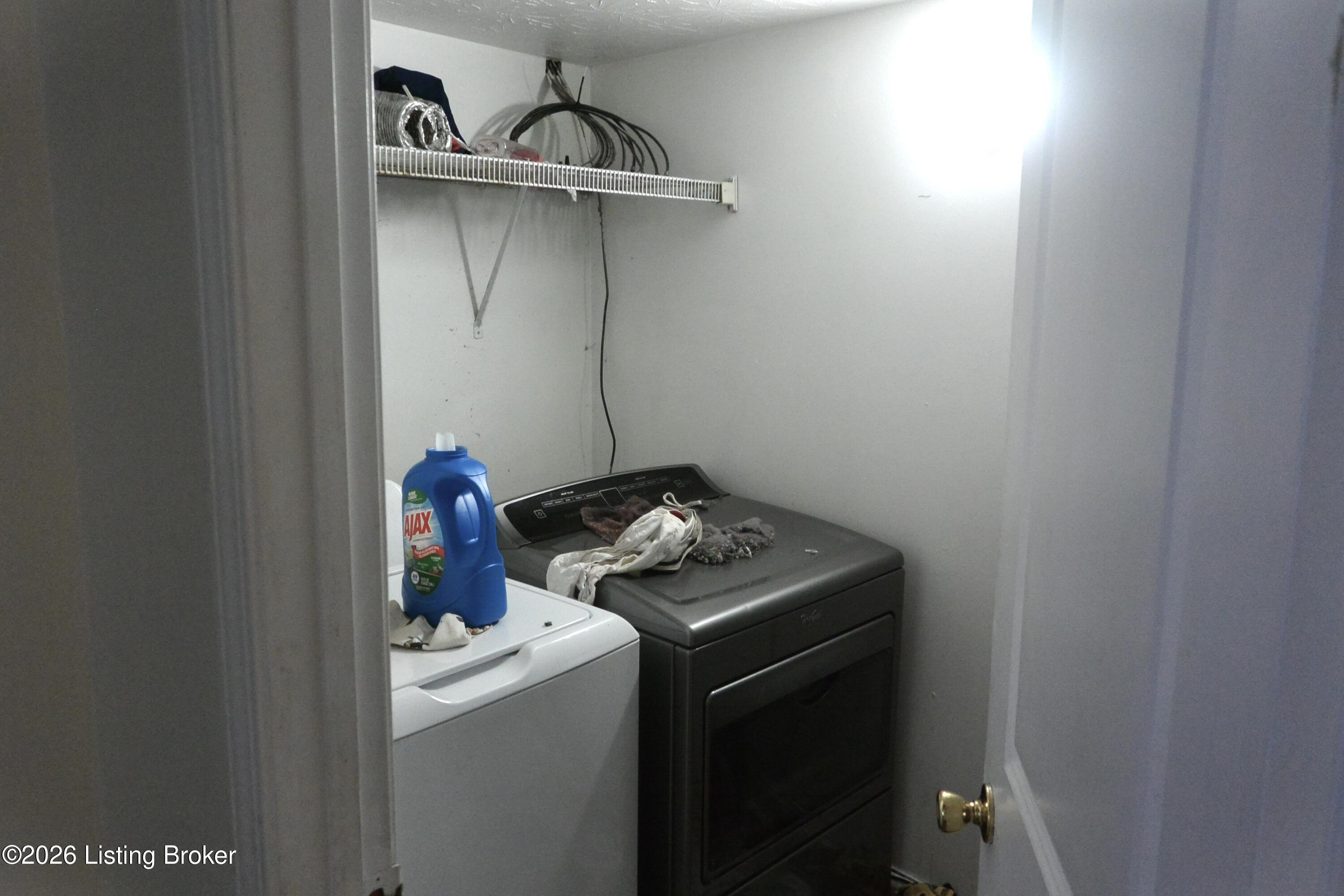 1301 Baldwin St Property Photo 27