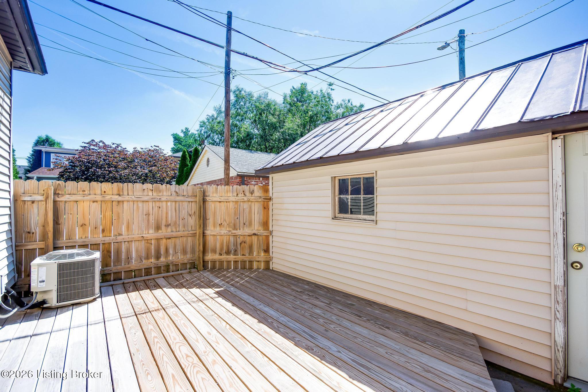 1842 Deer Park Ave Property Photo 46