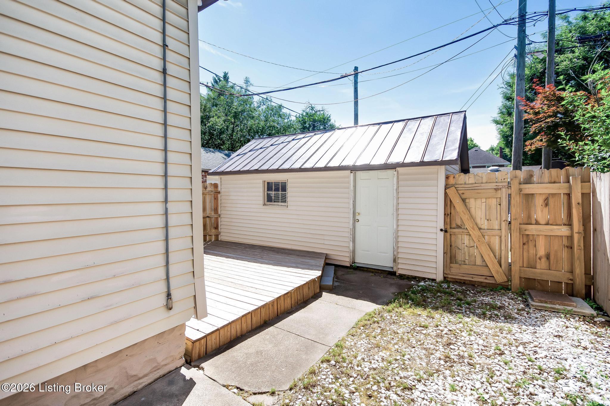 1842 Deer Park Ave Property Photo 49