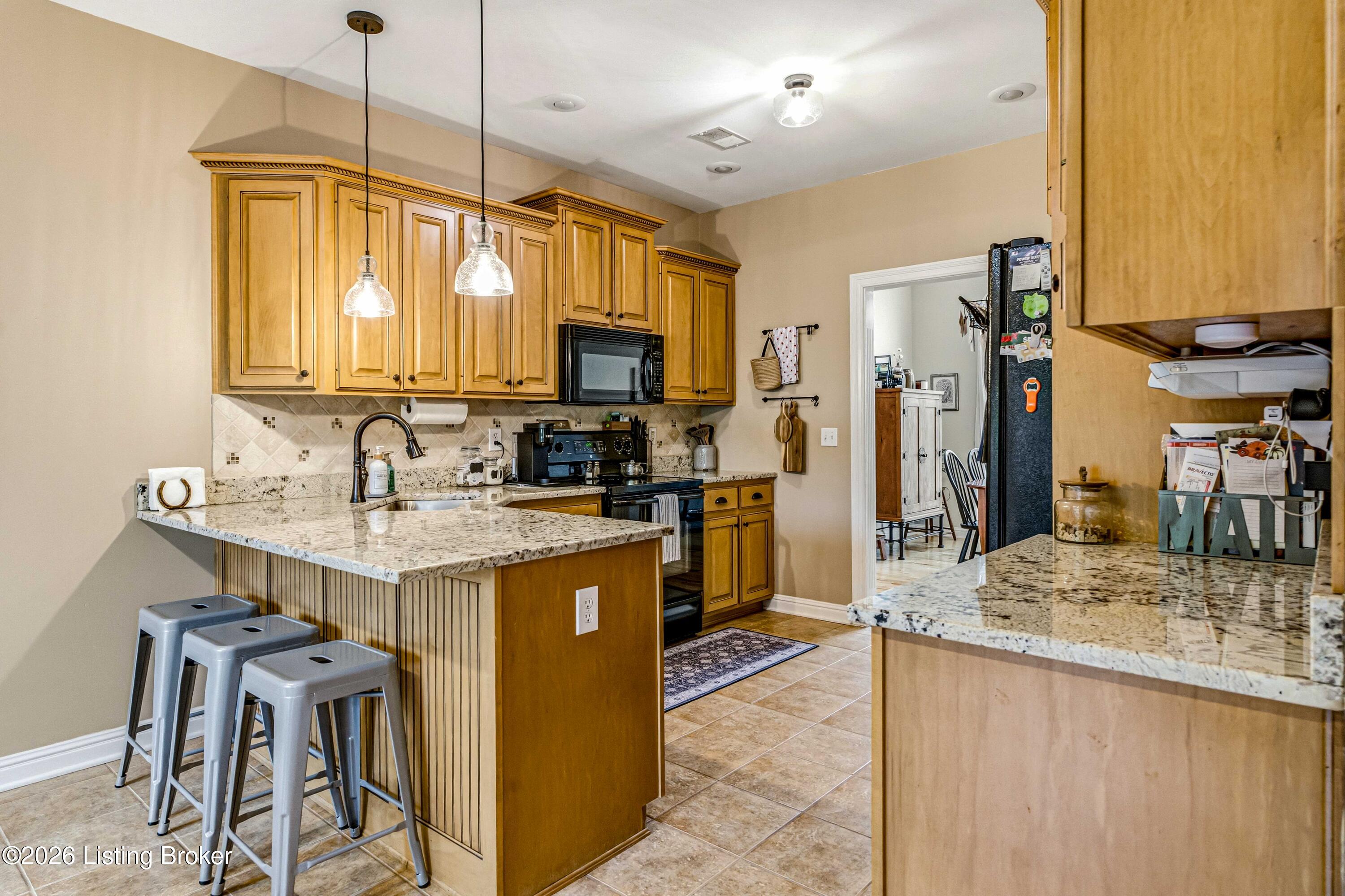 104 Landmark Dr Property Photo 10