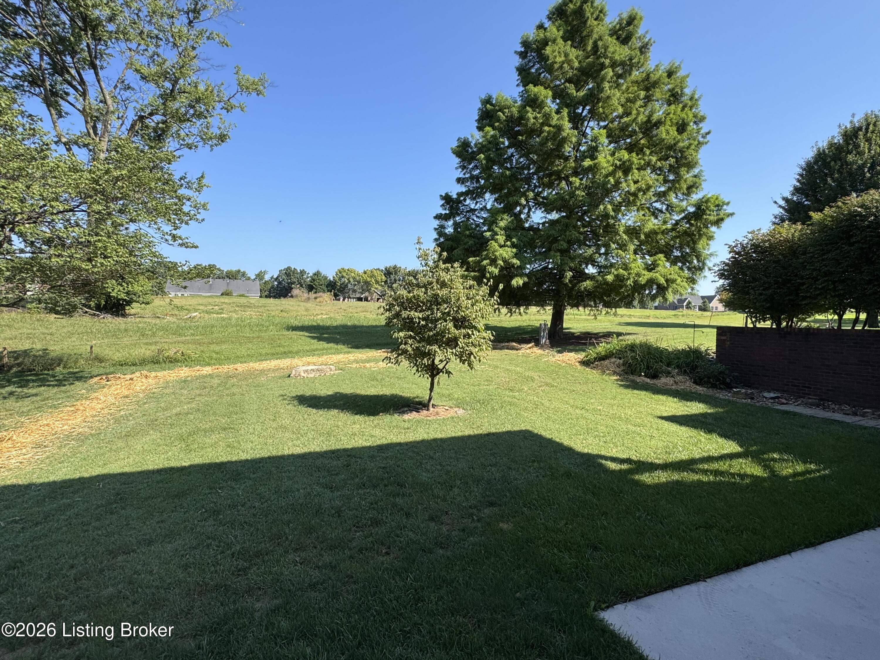 104 Landmark Dr Property Photo 48