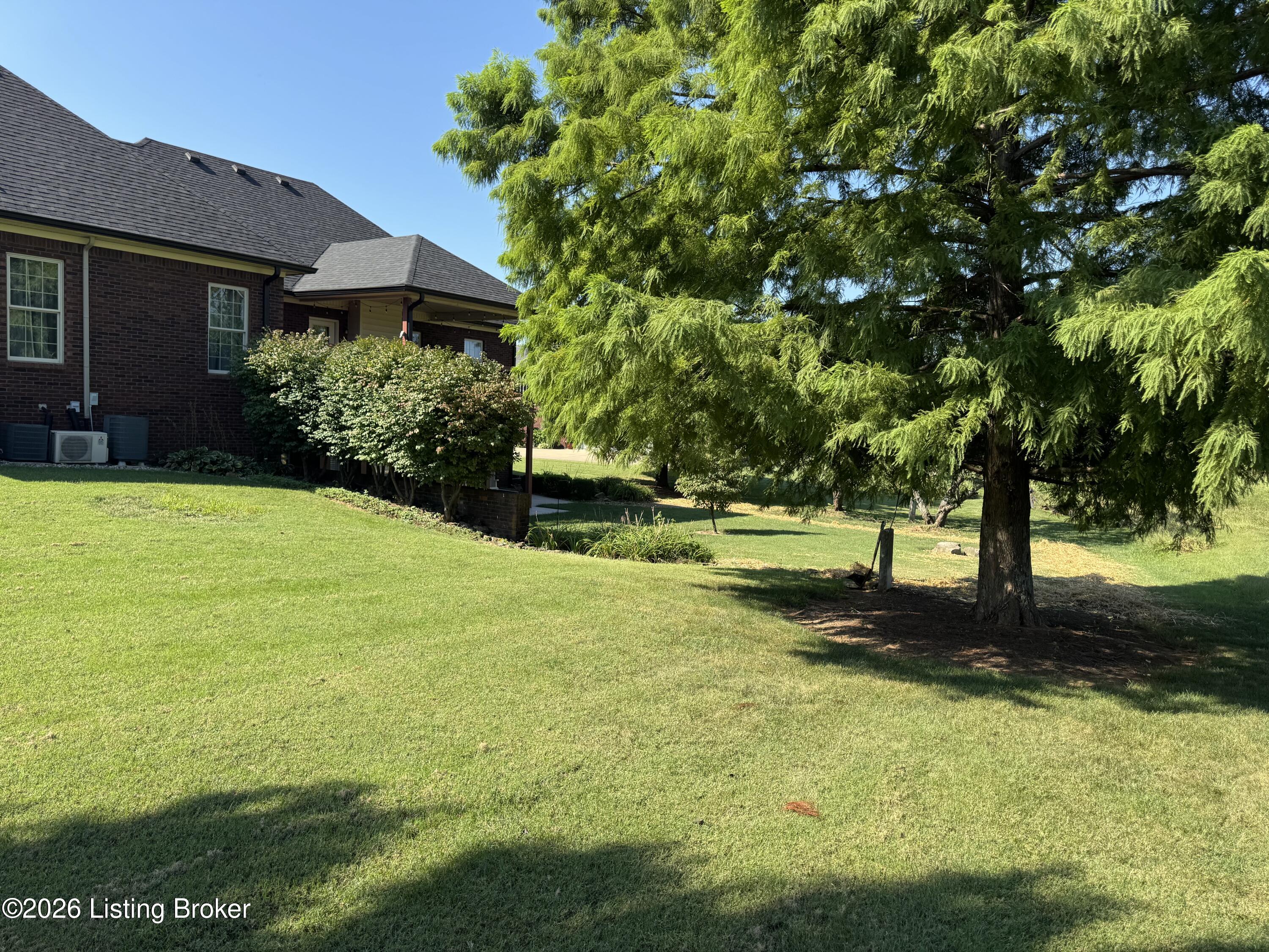 104 Landmark Dr Property Photo 52