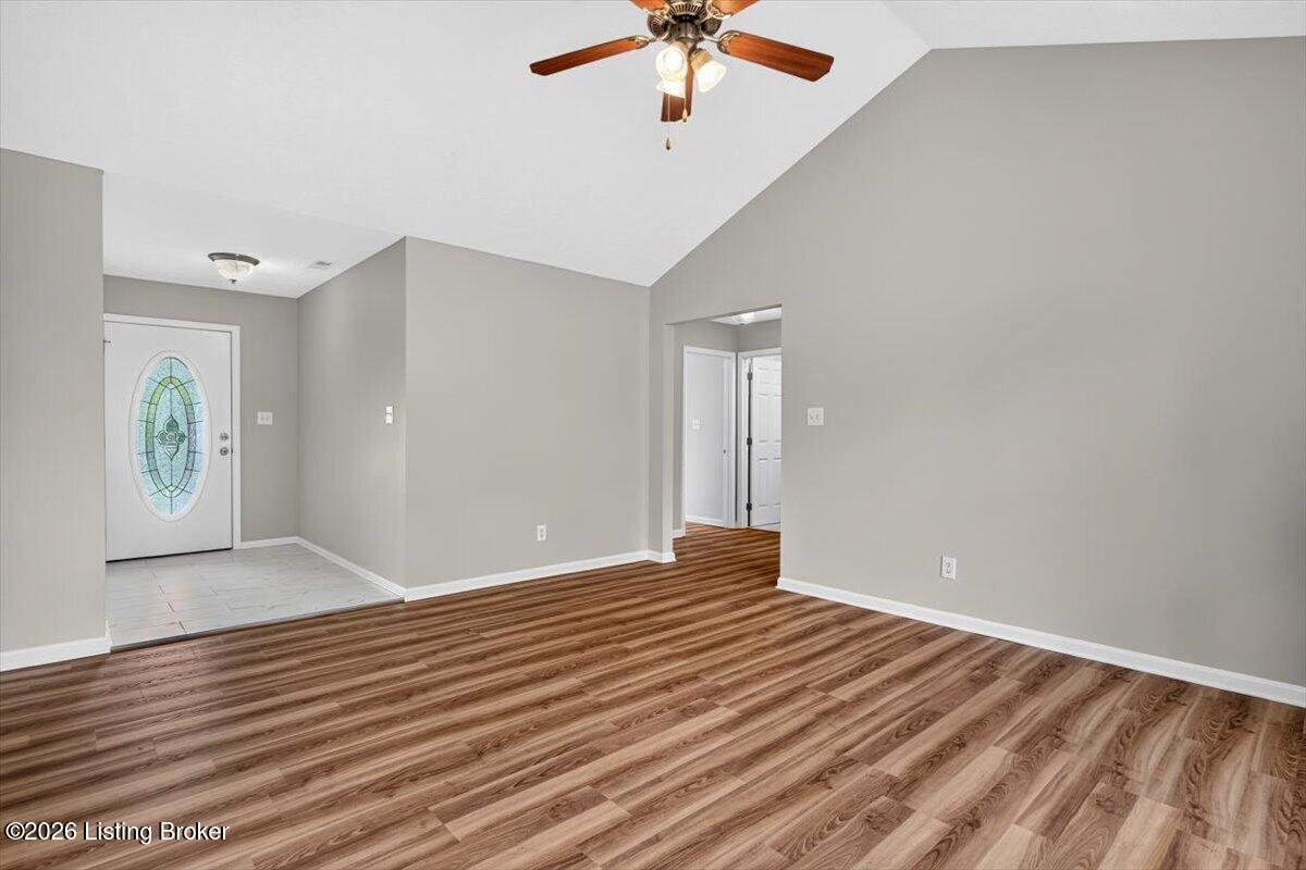 272 River Edge Dr Property Photo 3