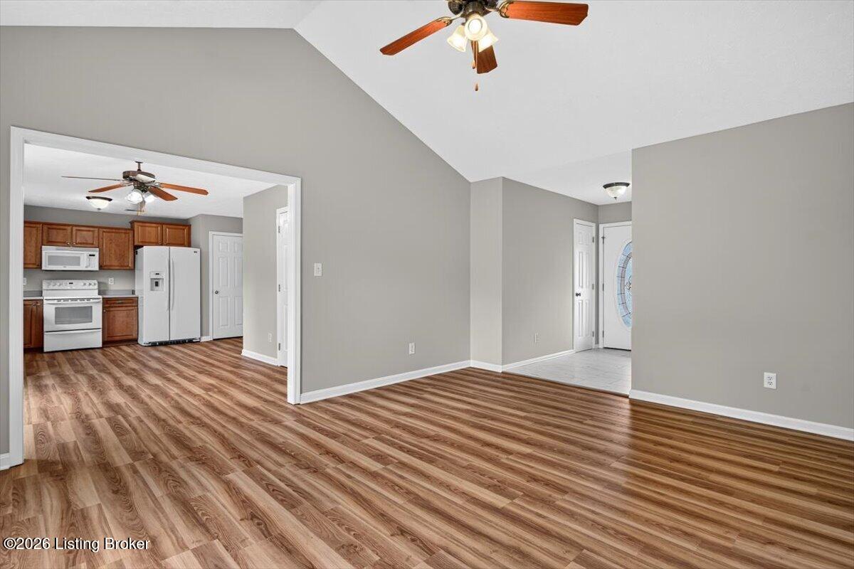 272 River Edge Dr Property Photo 5